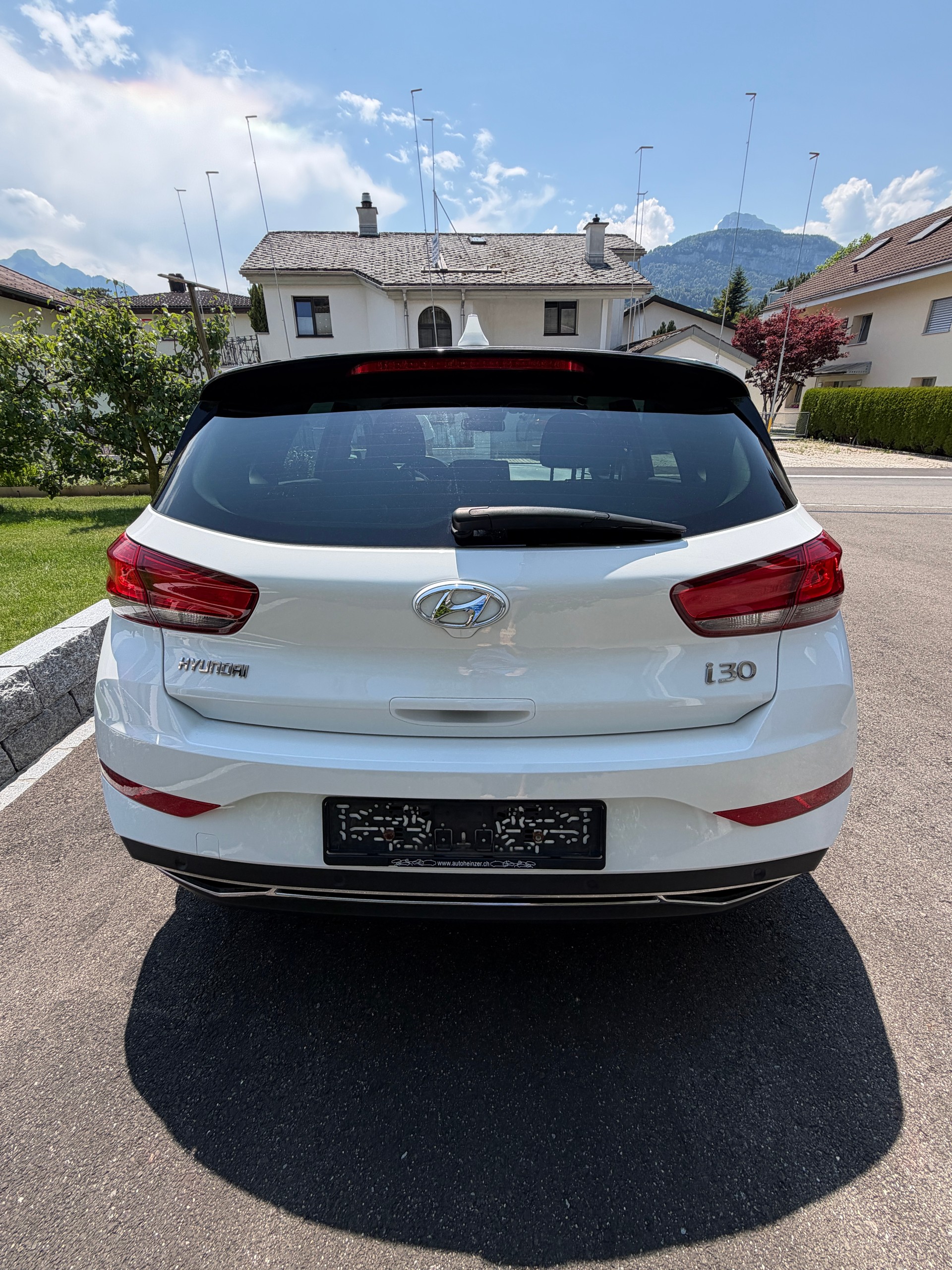 HYUNDAI 1.5 T-GDi Amplia-image-4