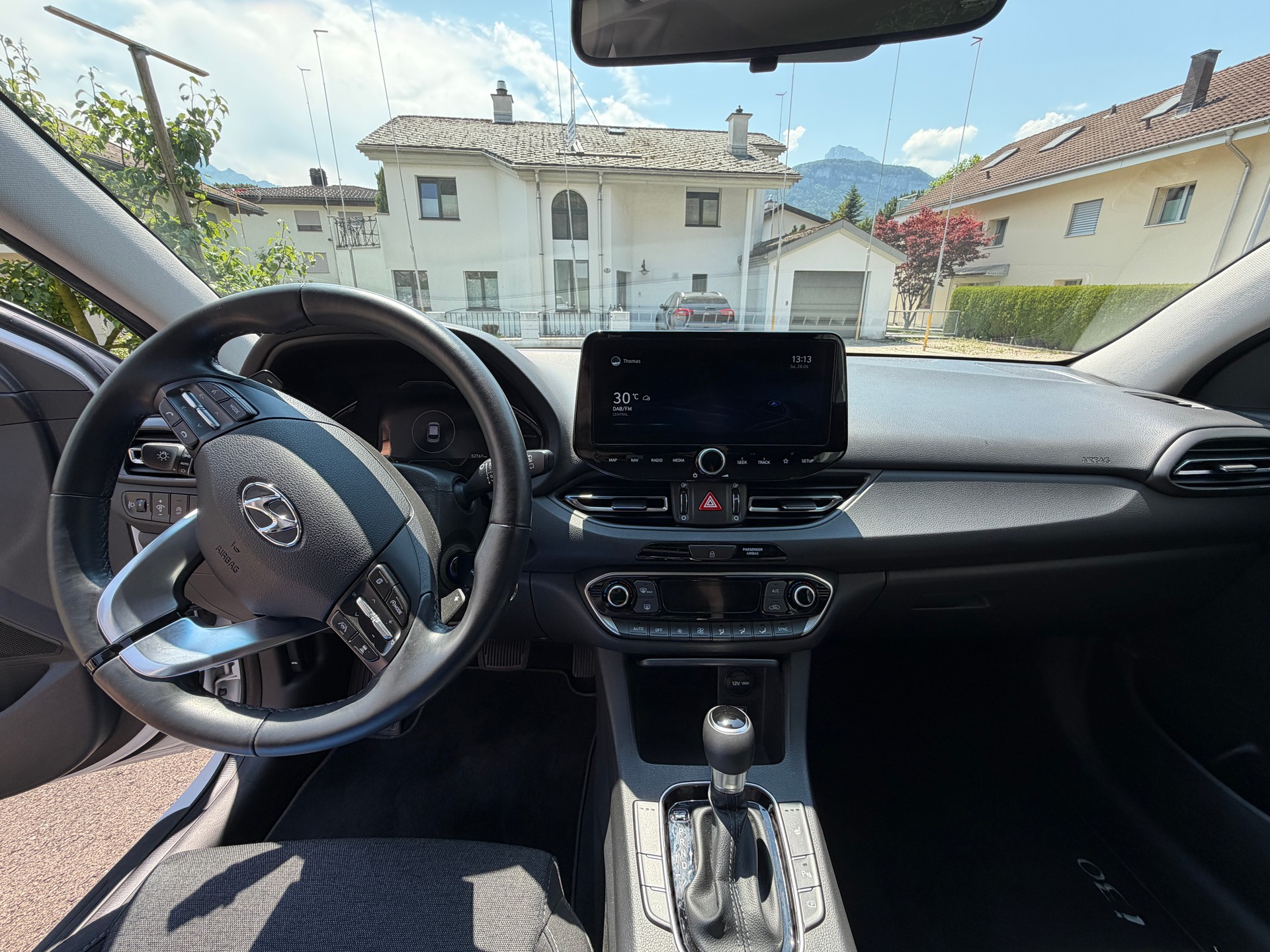 HYUNDAI 1.5 T-GDi Amplia-image-2