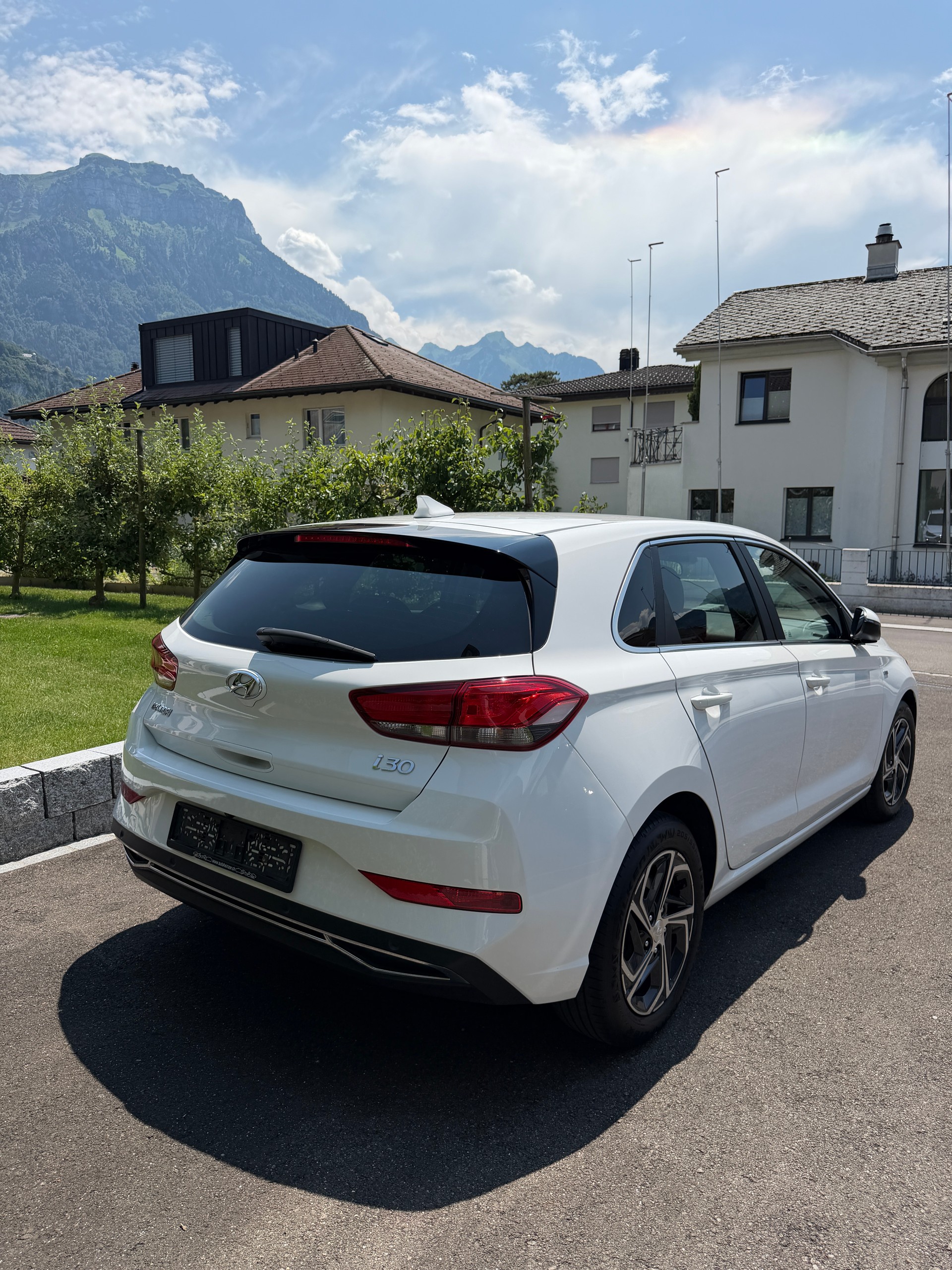 HYUNDAI 1.5 T-GDi Amplia-image-5