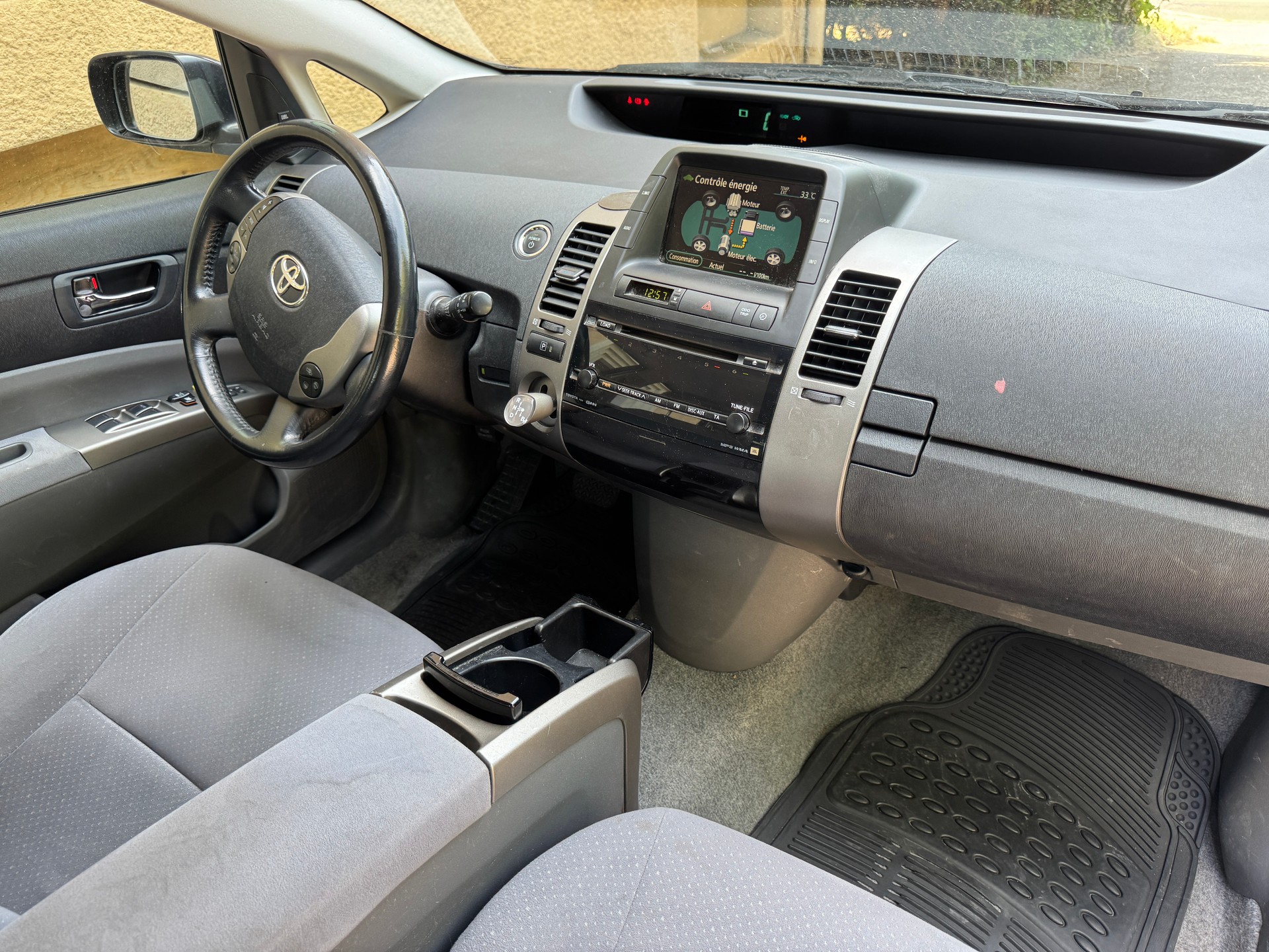 TOYOTA Prius 1.5 16V Hybrid-image-11