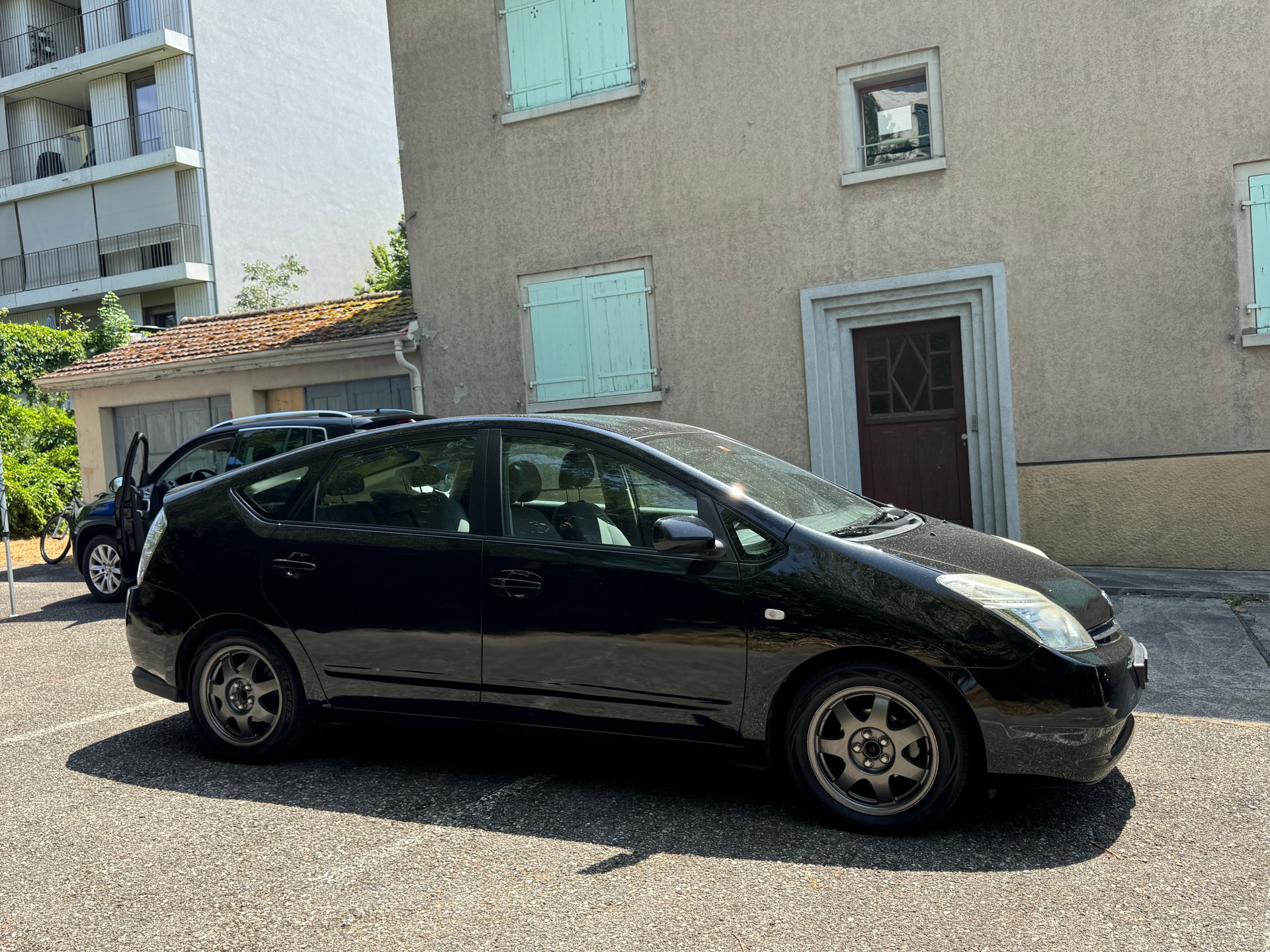 TOYOTA Prius 1.5 16V Hybrid-image-1