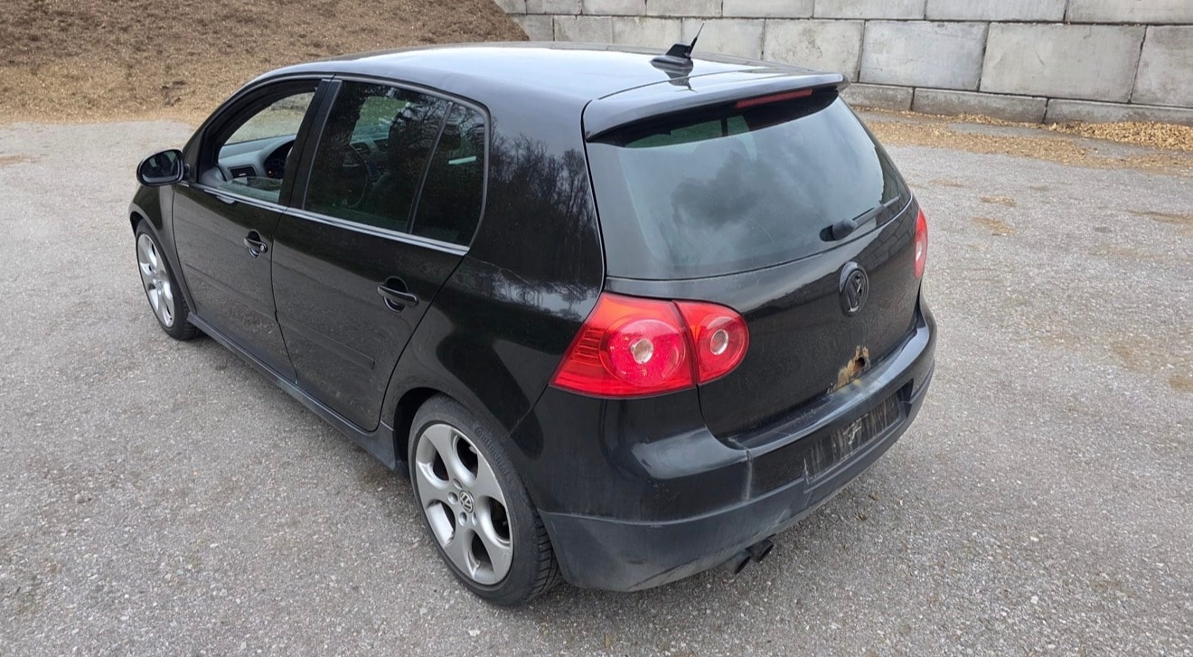 VW Golf 2.0 TFSI GTI-image-3