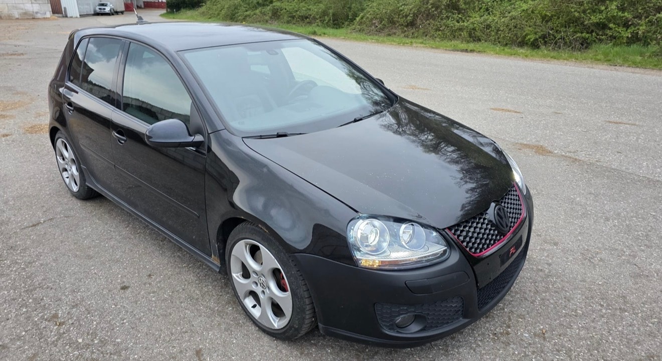 VW Golf 2.0 TFSI GTI-image-1