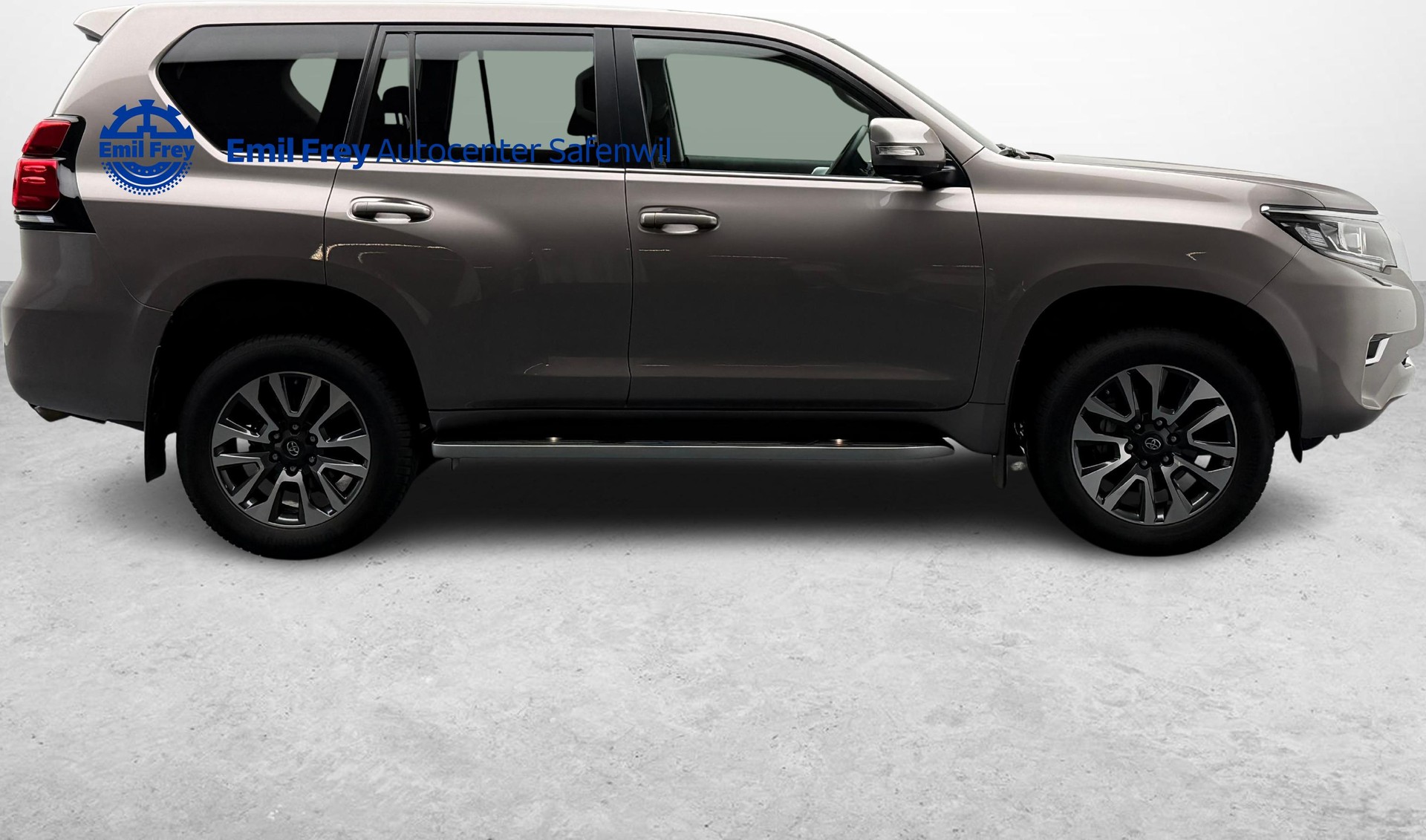 TOYOTA Land Cruiser 2.8 D 204 Style-image-5