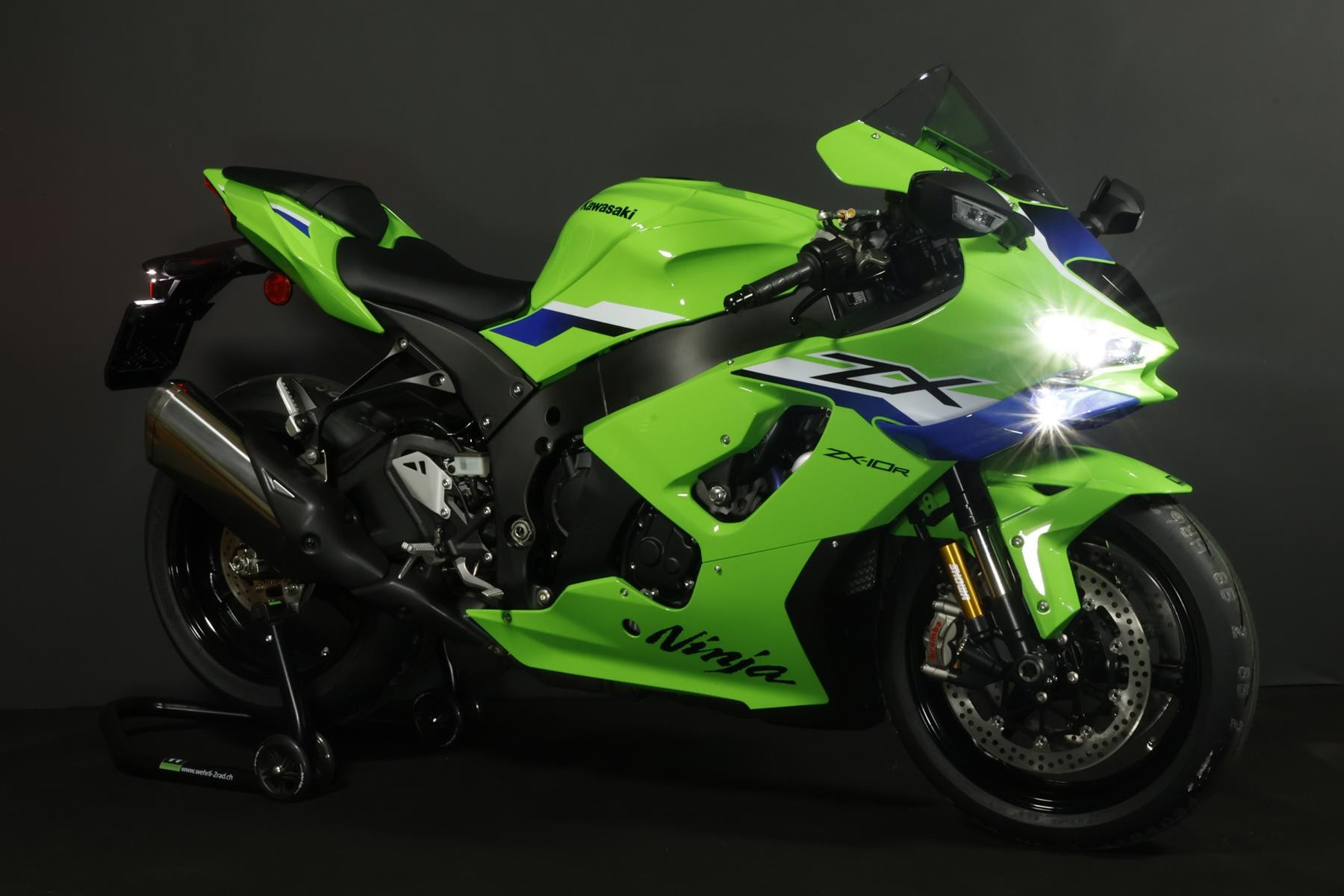 KAWASAKI NINJA ZX-10R-showroom-element-1