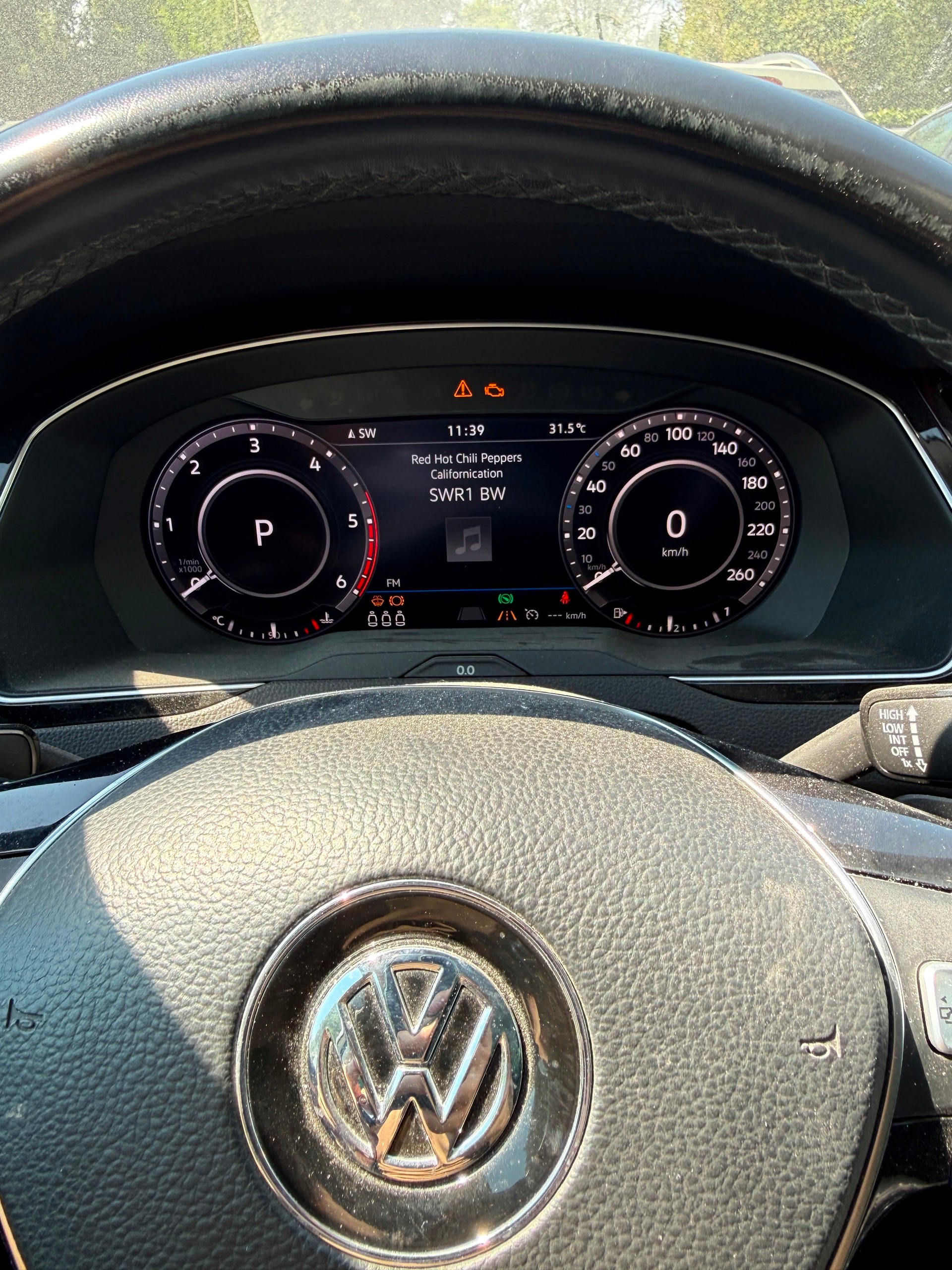 VW Passat Alltrack 2.0 TDI BMT 4Motion DSG-image-5