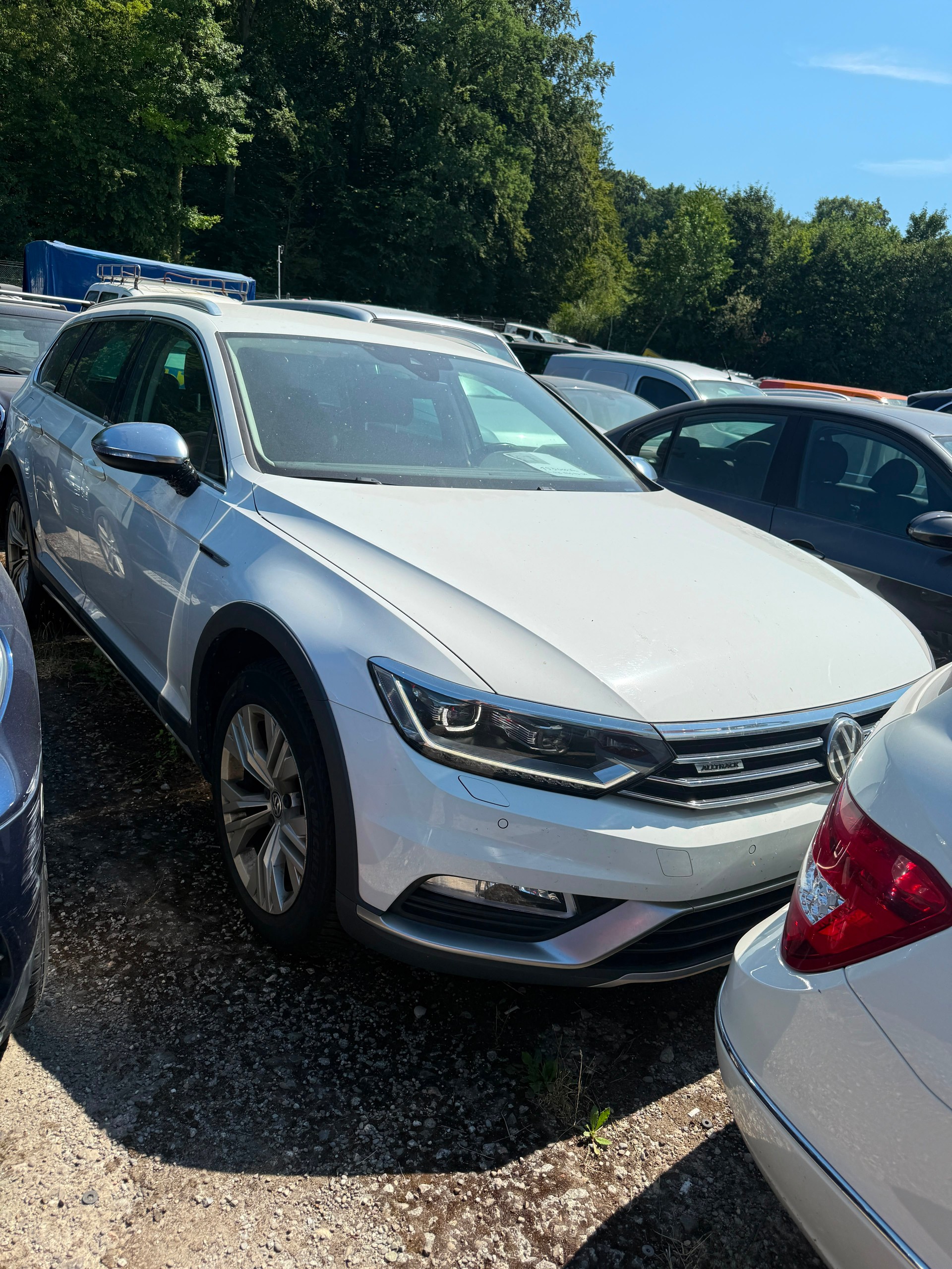 VW Passat Alltrack 2.0 TDI BMT 4Motion DSG-image-0