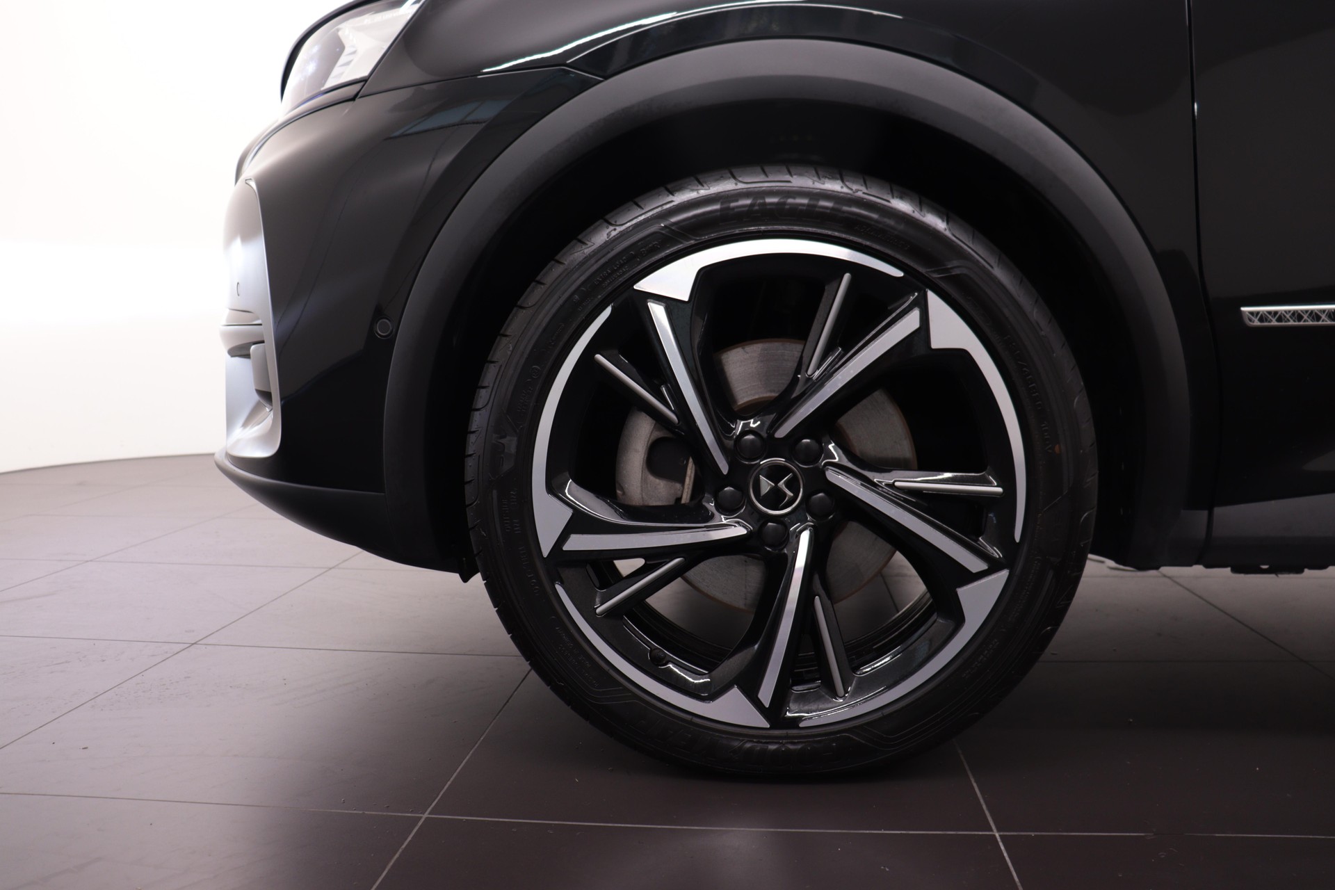 DS AUTOMOBILES 7 Crossback 1.6 E-Tense Louvre 4x4-image-10