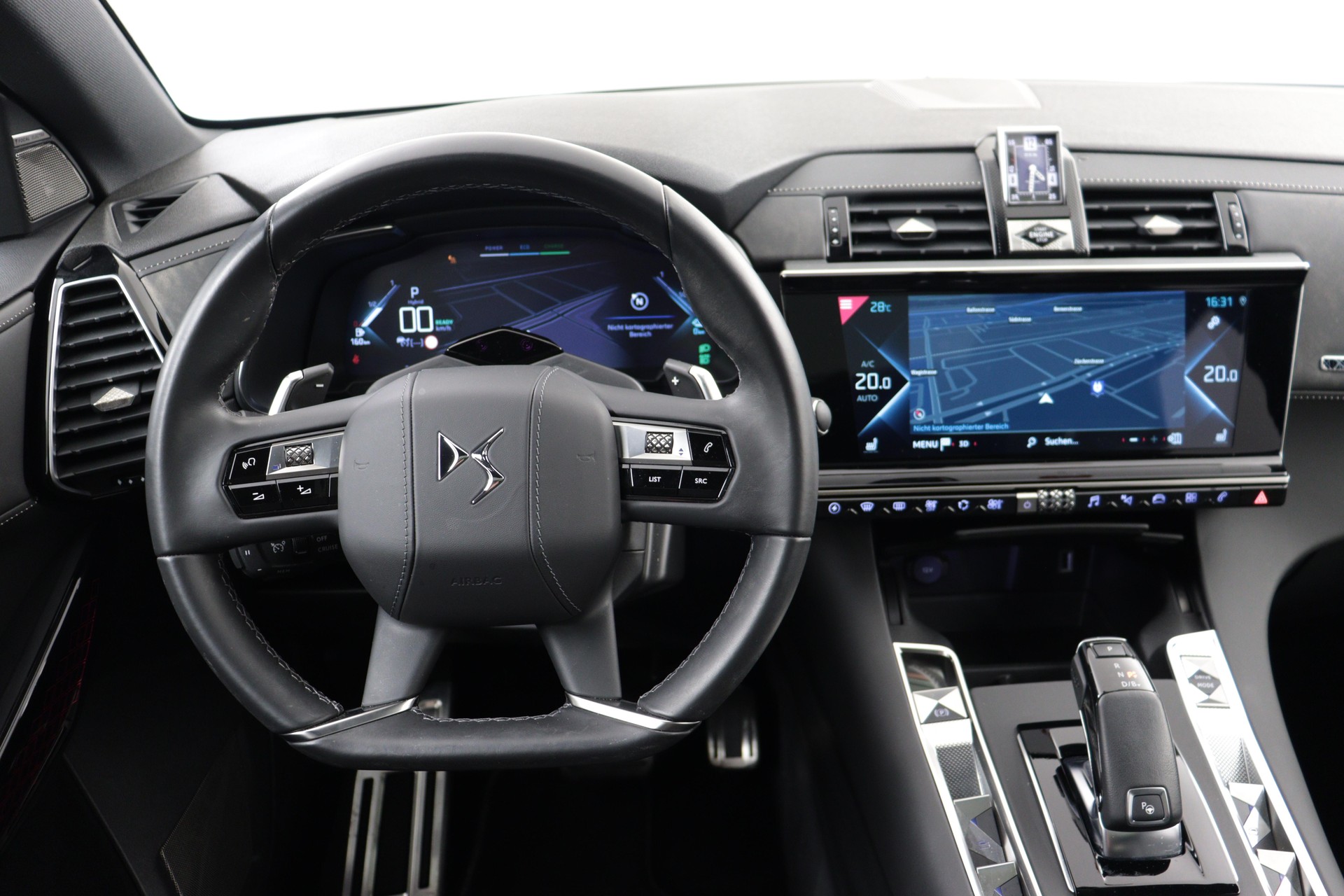 DS AUTOMOBILES 7 Crossback 1.6 E-Tense Louvre 4x4-image-4