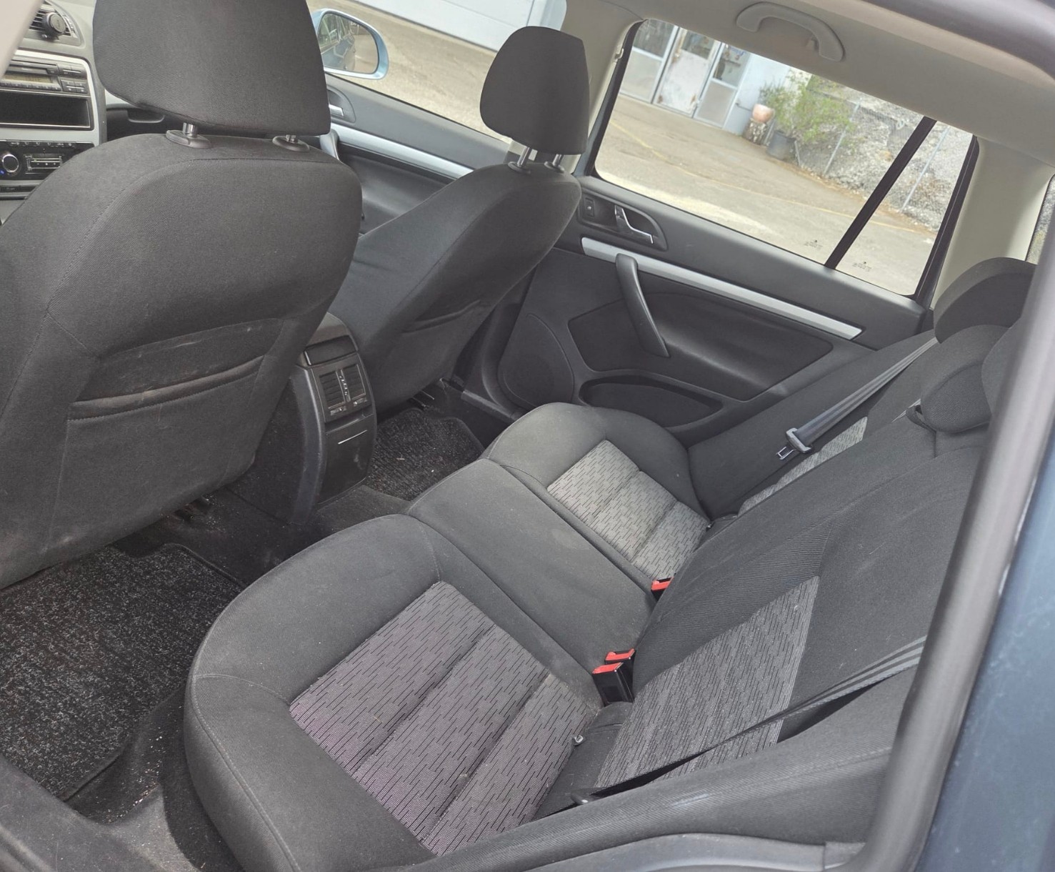 SKODA Octavia 2.0 TDI Comfort DSG-image-6
