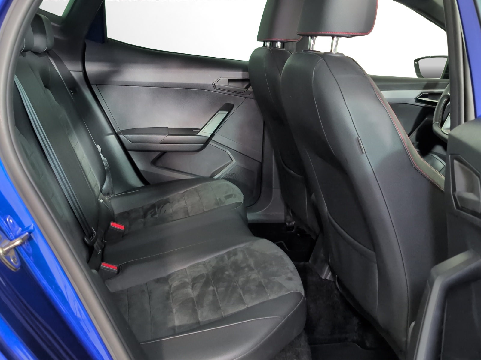 SEAT Ibiza 1.0 EcoTSI FR DSG-image-8