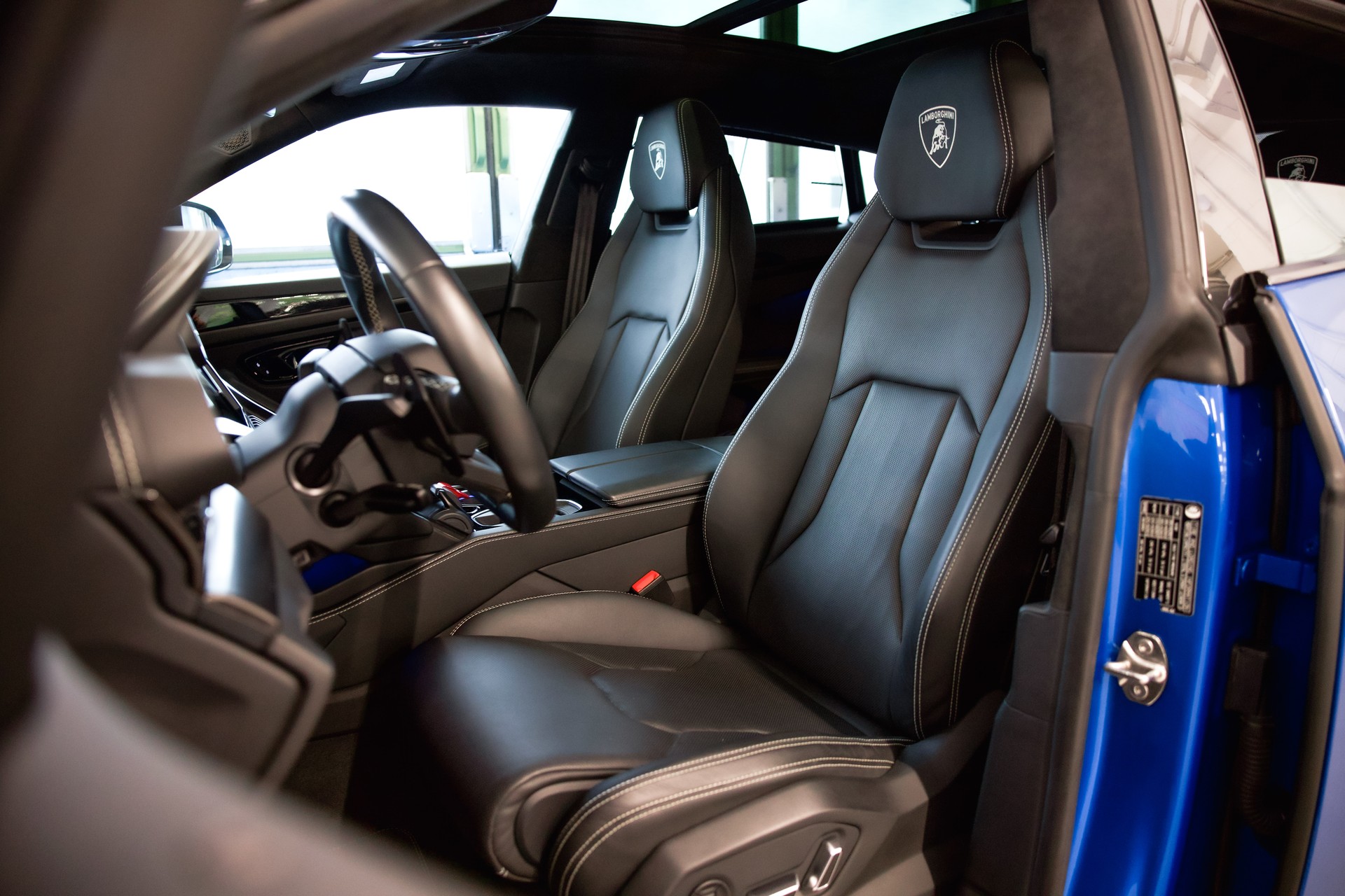 LAMBORGHINI Urus S E-Gear-image-20