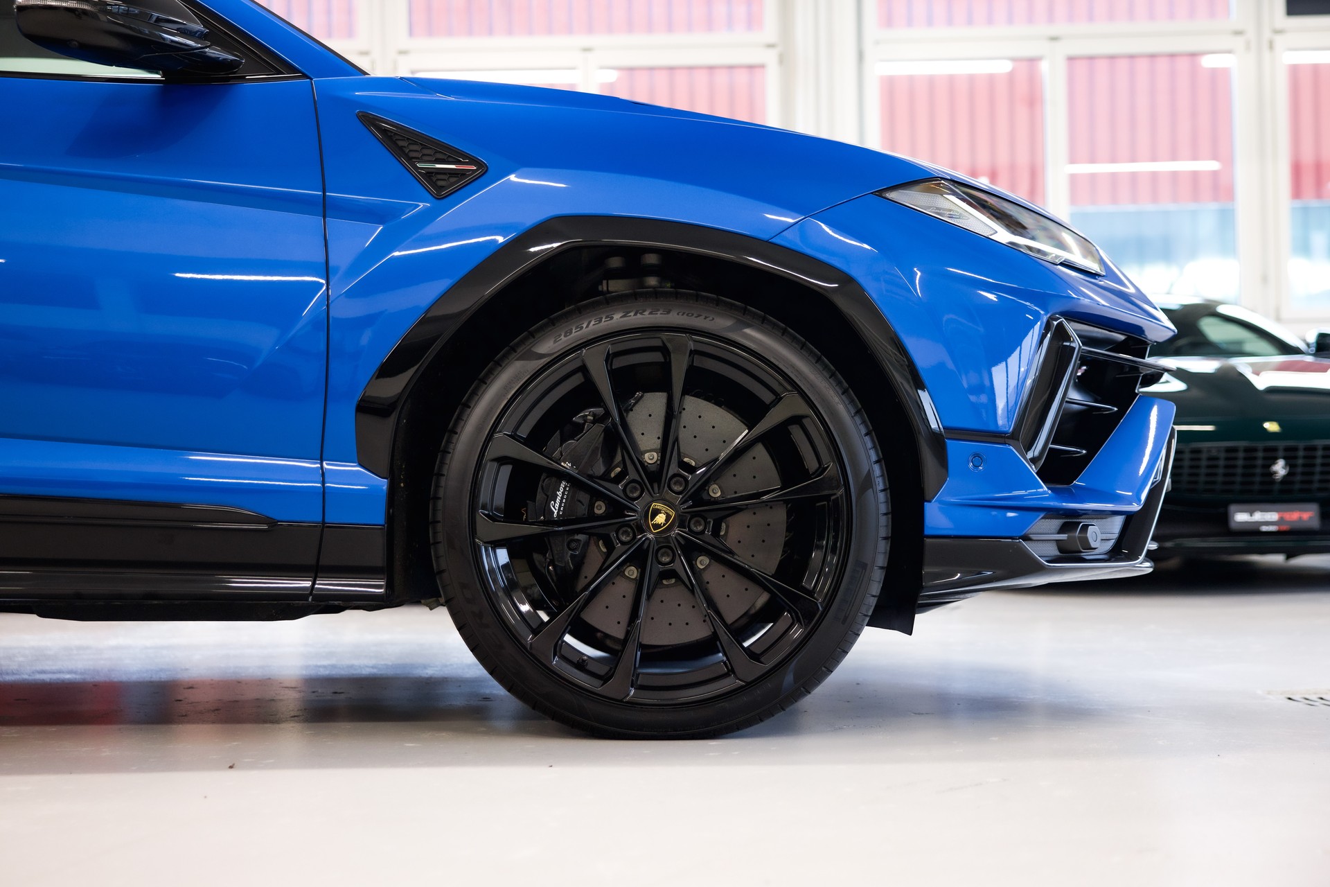 LAMBORGHINI Urus S E-Gear-image-10