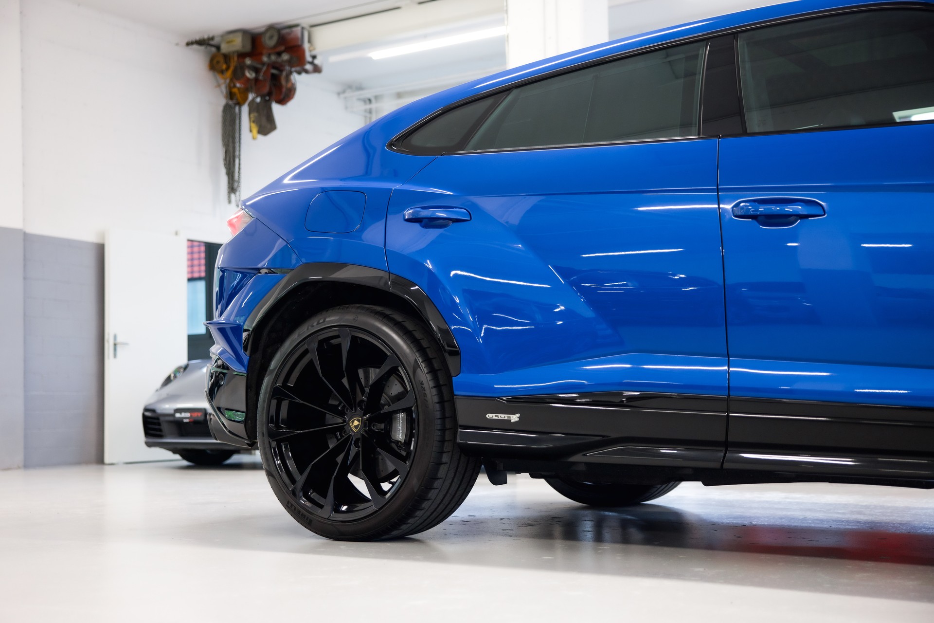 LAMBORGHINI Urus S E-Gear-image-11