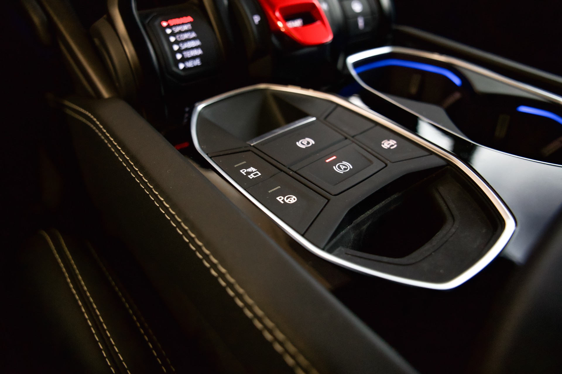 LAMBORGHINI Urus S E-Gear-image-35