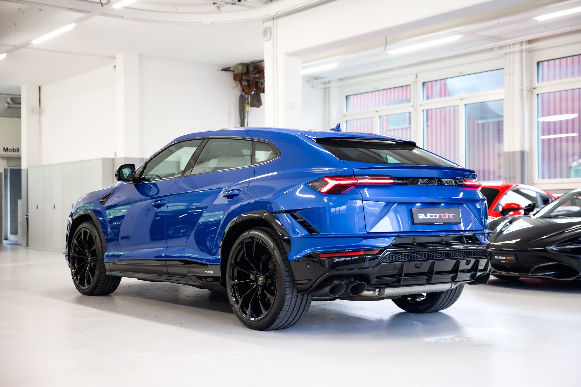 LAMBORGHINI Urus S E-Gear-image-6