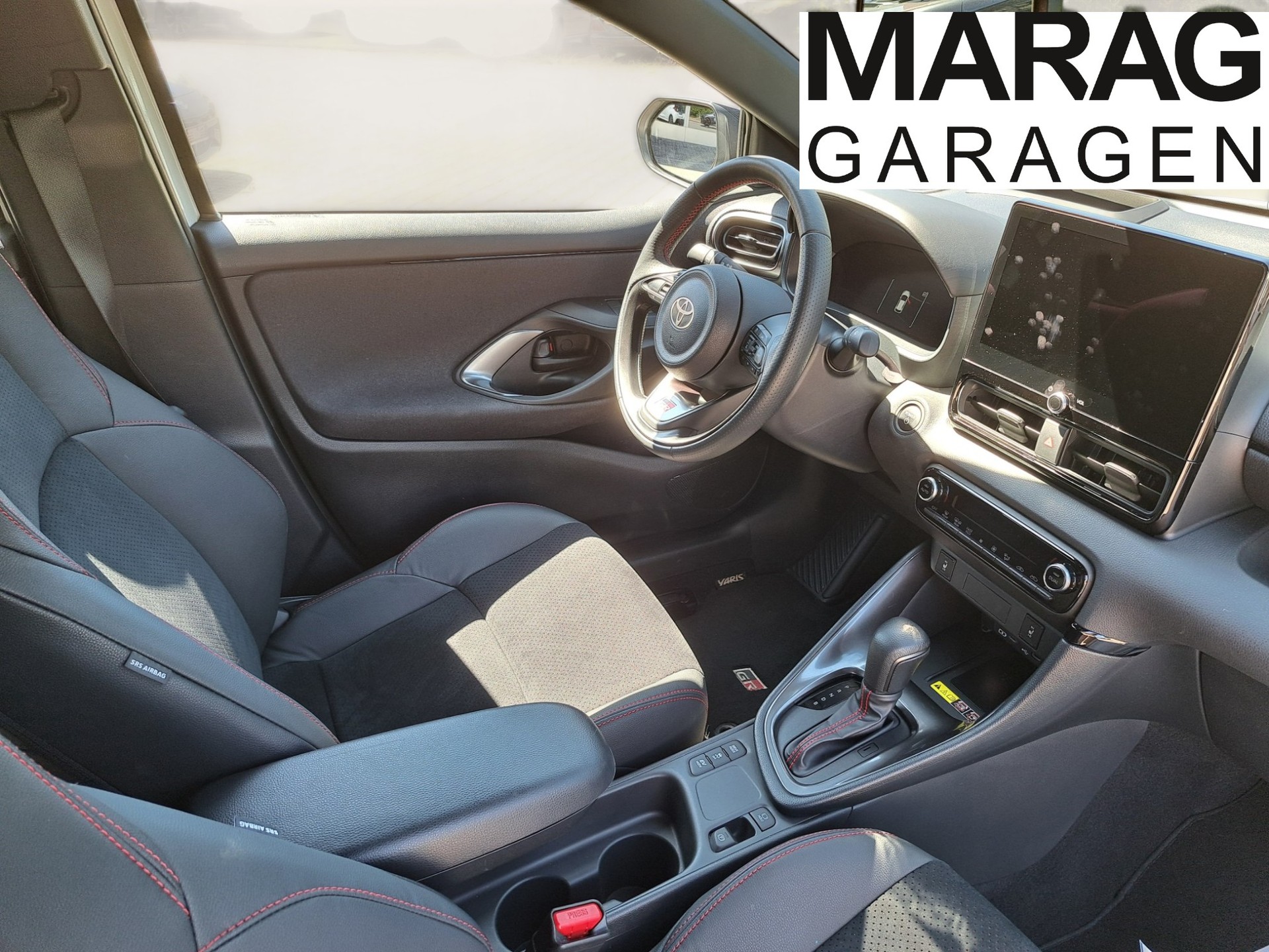 TOYOTA Yaris Cross 1.5 GR Sport e-CVT-image-4