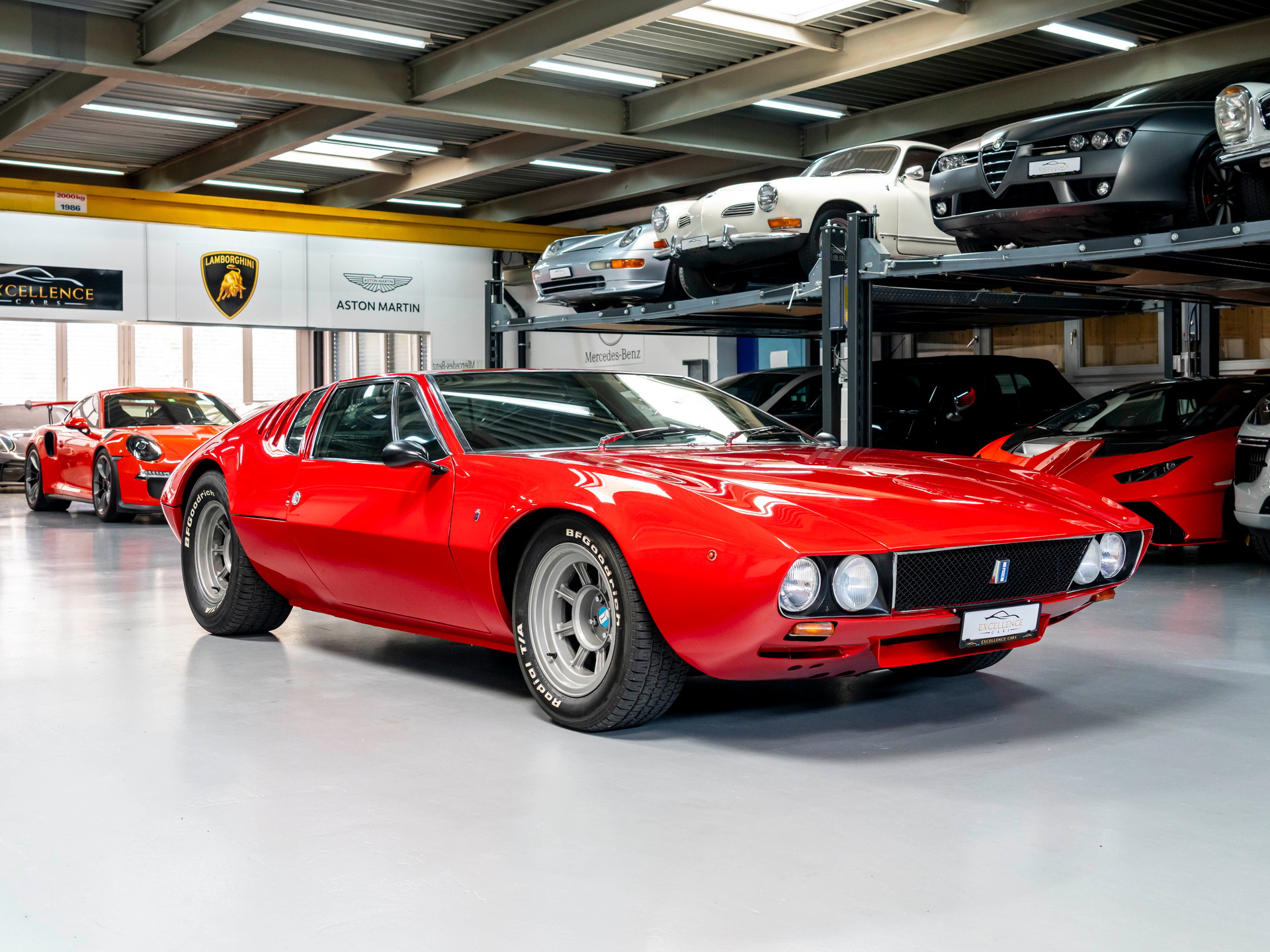 DE TOMASO Mangusta-showroom-element-3
