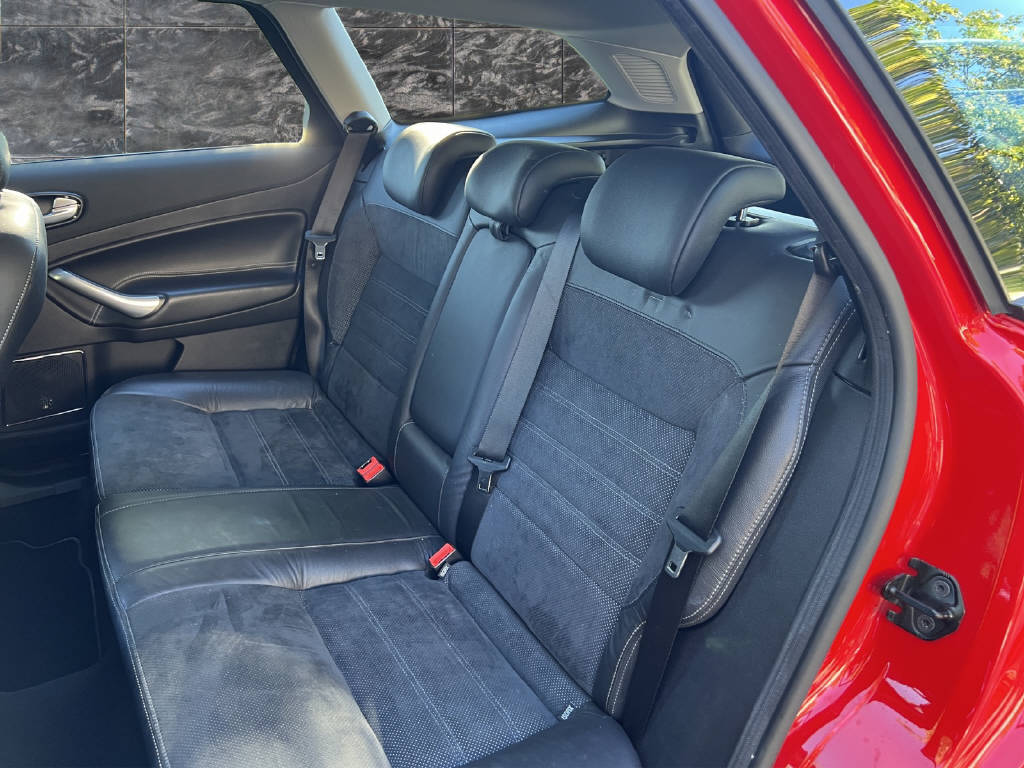 FORD Mondeo Station Wagon 2.3i 16V Titanium Executive-image-8