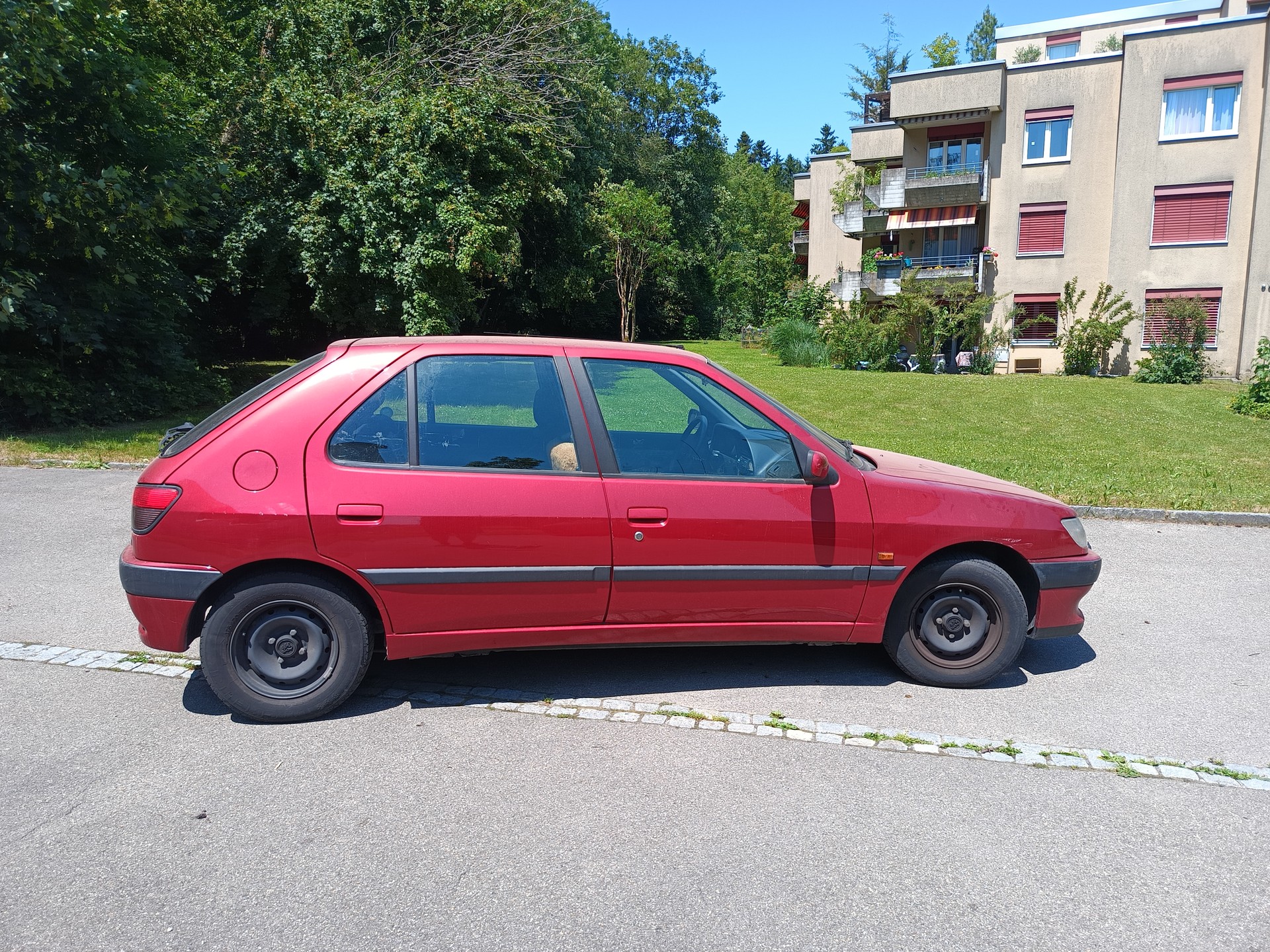 PEUGEOT 1.8 Husky-image-1