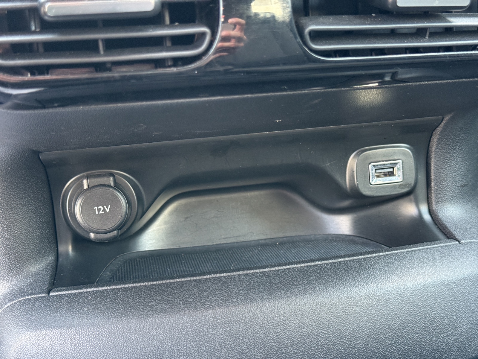CITROEN C4 Cactus 1.2 PureT Origins EAT6-image-23