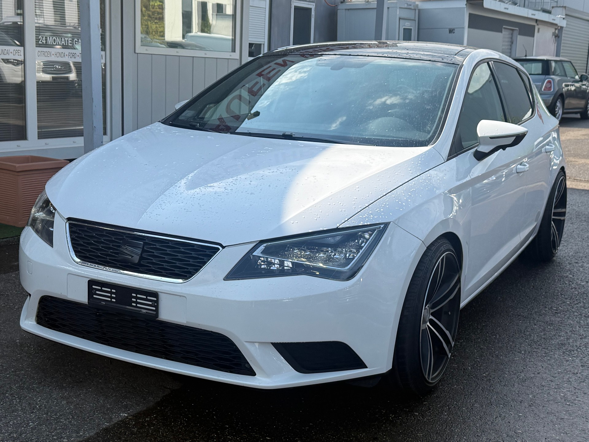 SEAT Leon 2.0 TDI FR DSG-image-1