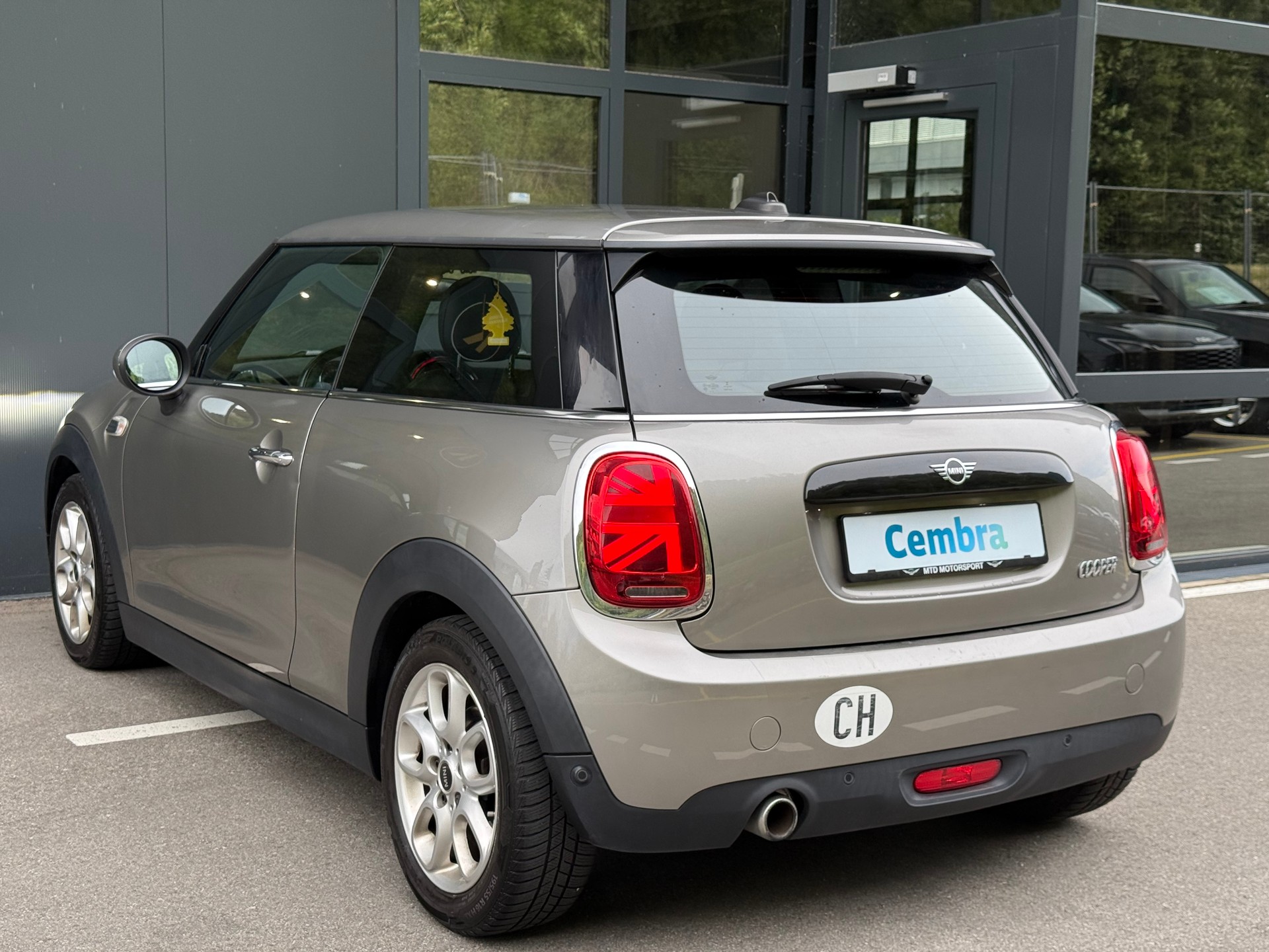 MINI Cooper Steptronic DKG-image-3