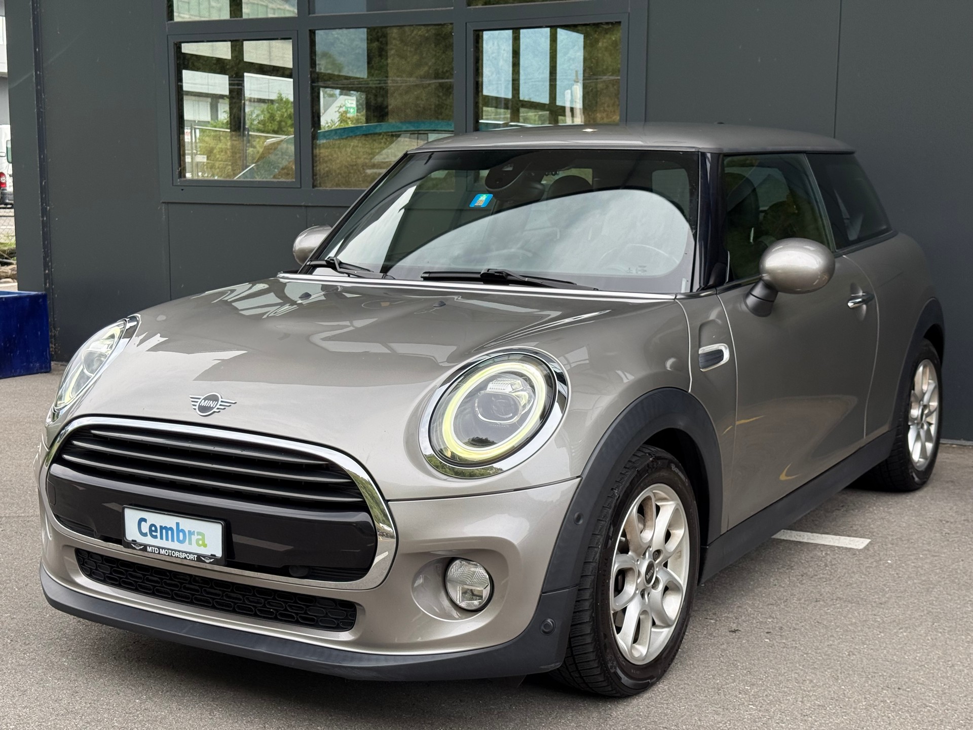 MINI Cooper Steptronic DKG-image-1