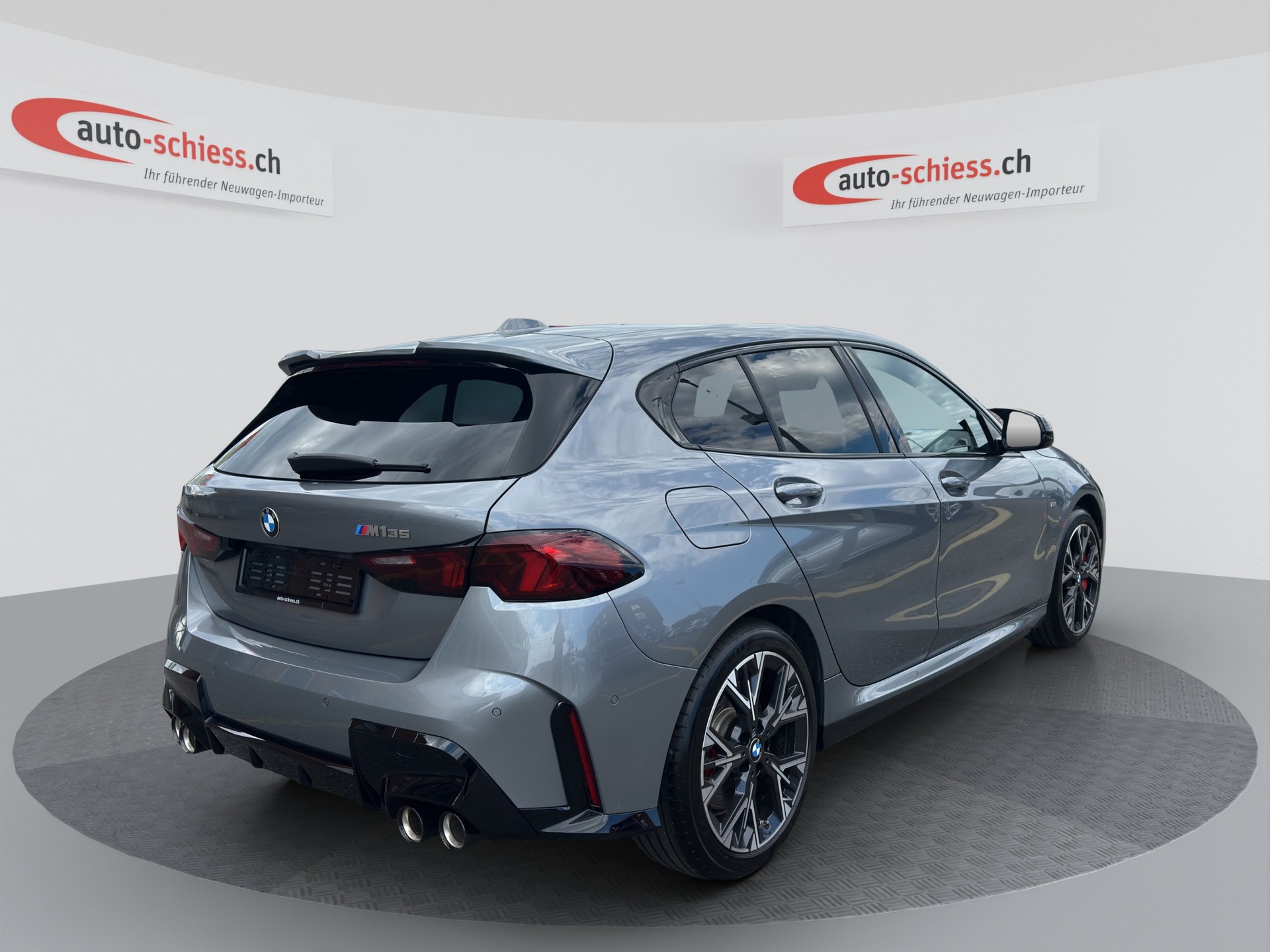 BMW M135 M Sport Pro xDrive Shadow Line-image-5