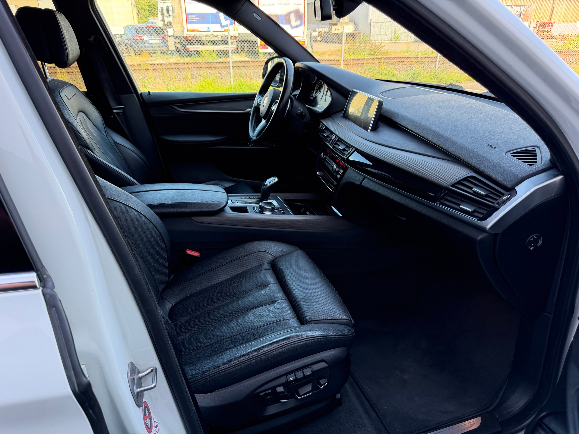 BMW X5 xDrive 30d Steptronic / 7 PLÄTZER-image-9