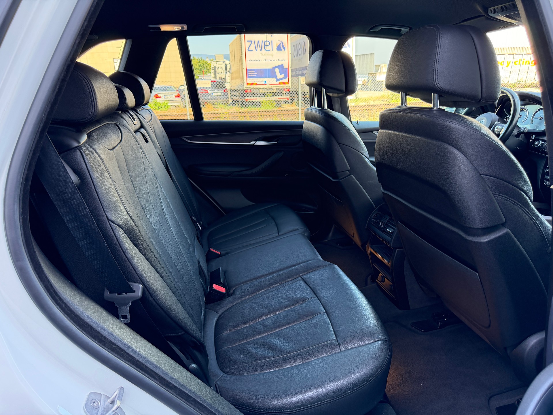 BMW X5 xDrive 30d Steptronic / 7 PLÄTZER-image-14