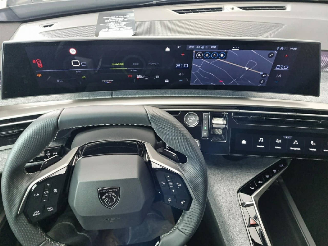 PEUGEOT 3008 1.2 Hybrid GT 145PS-image-5