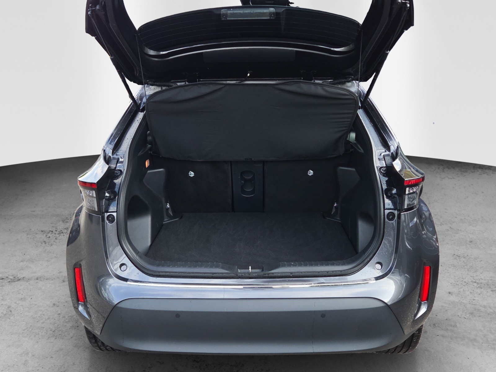 TOYOTA Yaris Cross 1.5 Trend AWDi e-CVT-image-8