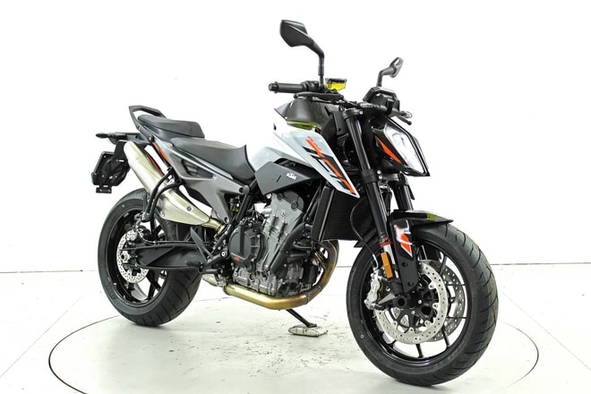 KTM 790 Duke-showroom-element-1