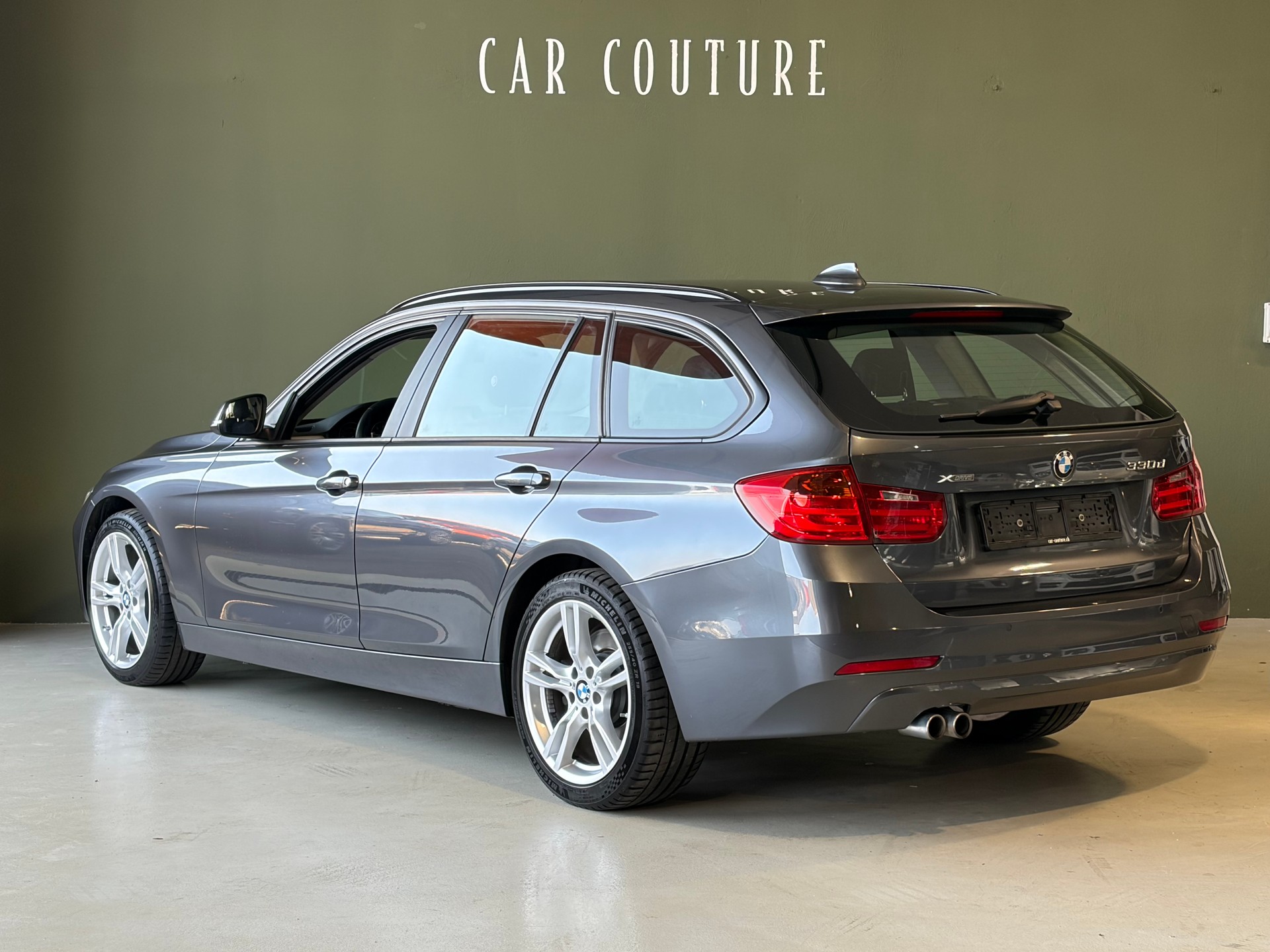 BMW 330d xDrive Touring Steptronic *CH-Fahrzeug*Ab MFK*-image-4