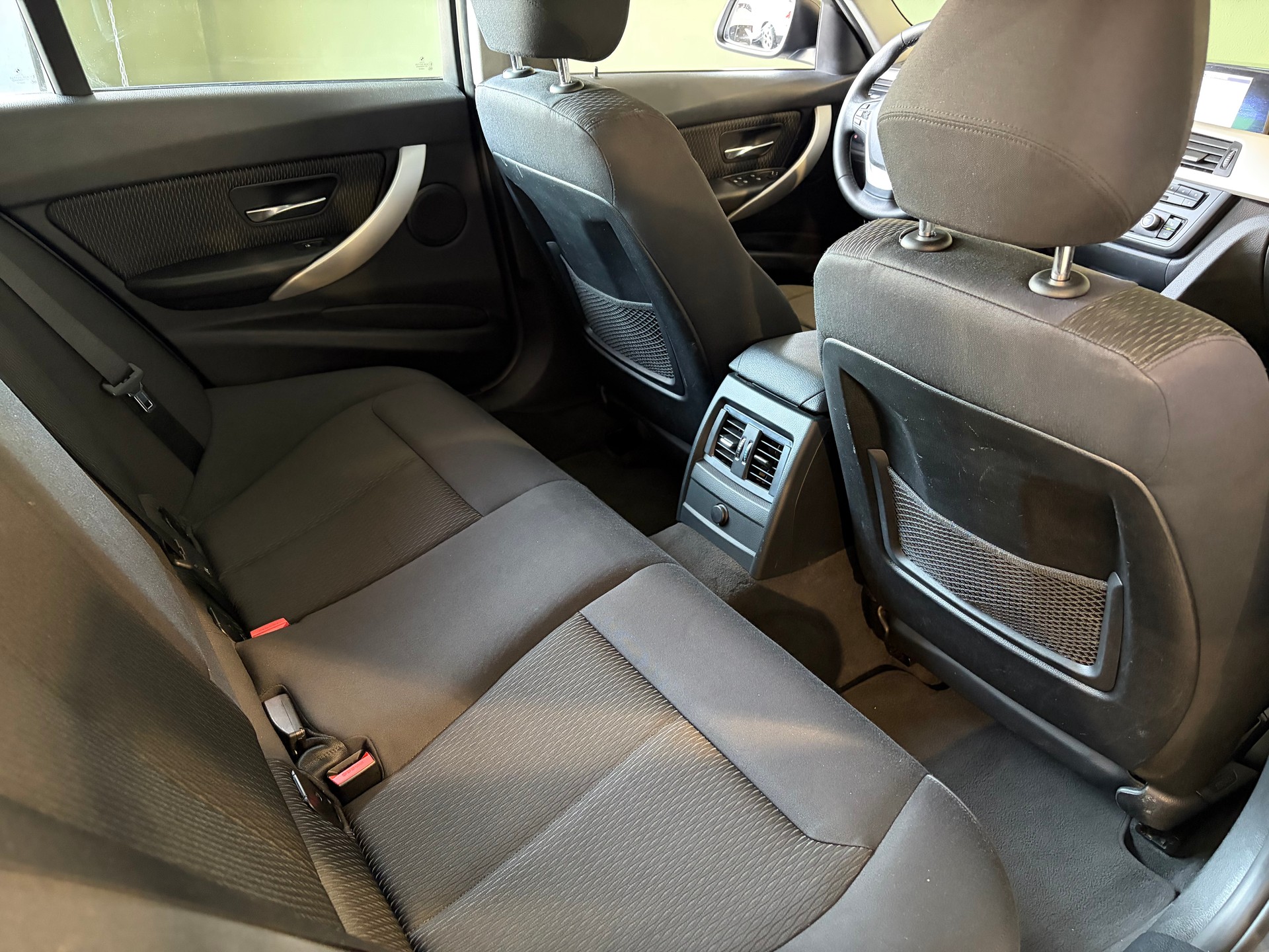 BMW 330d xDrive Touring Steptronic *CH-Fahrzeug*Ab MFK*-image-13