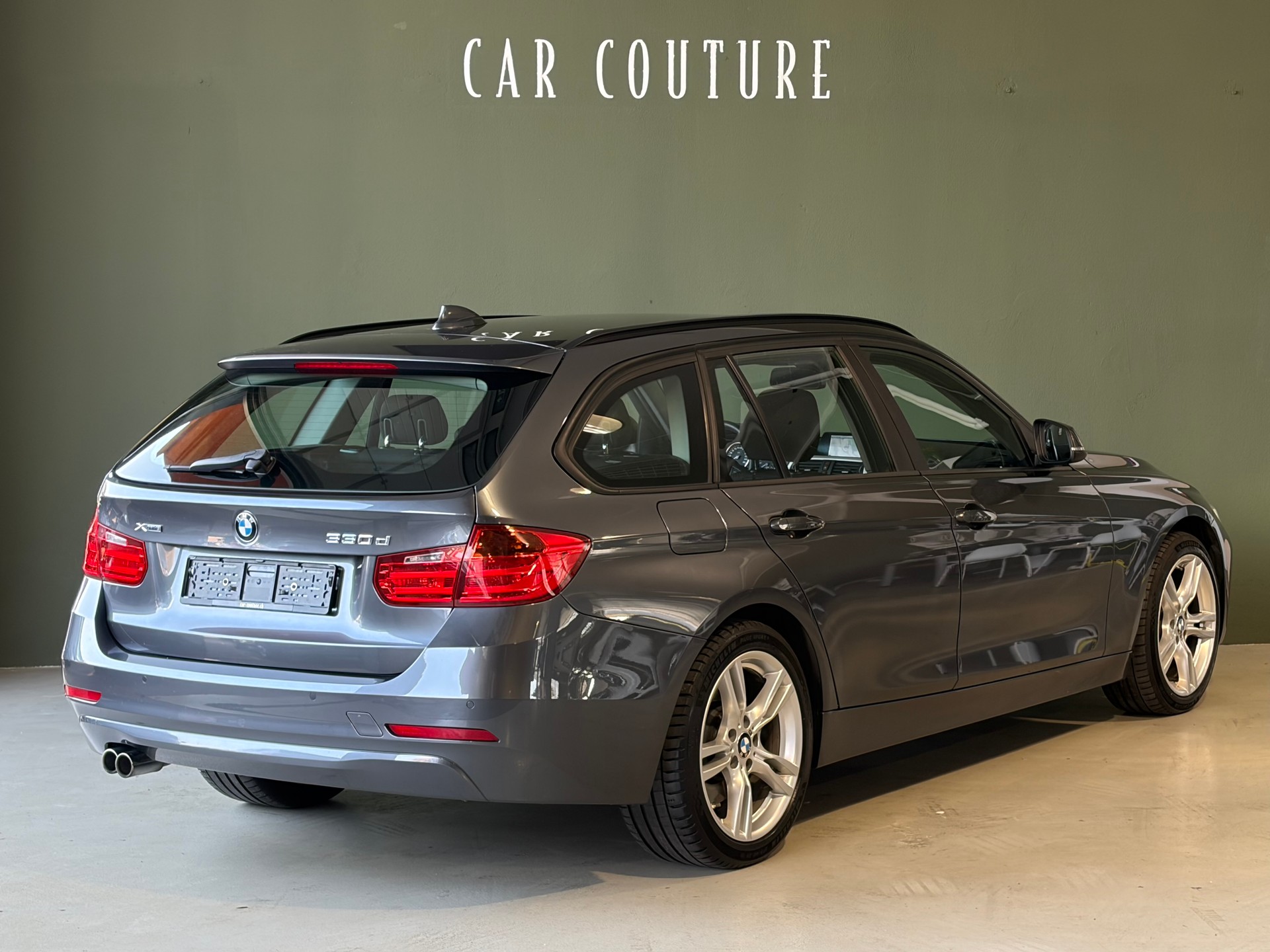 BMW 330d xDrive Touring Steptronic *CH-Fahrzeug*Ab MFK*-image-3