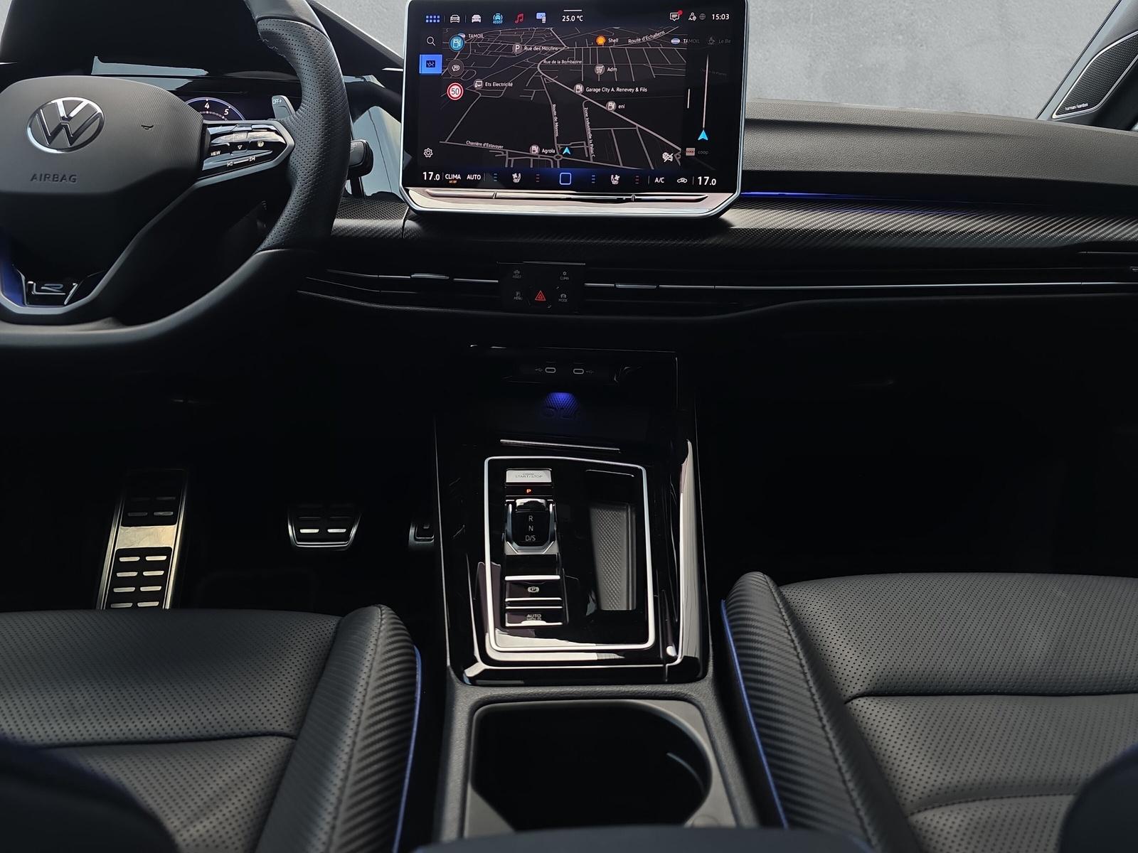 VW Golf R VIII 2.0 TSI Black Edition DSG 4motion (CH)-image-17