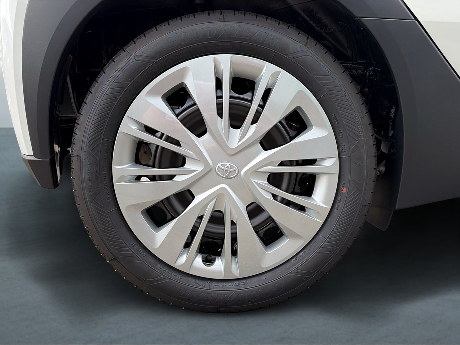 TOYOTA Aygo X 1.5 Comfort e-CVT-image-10
