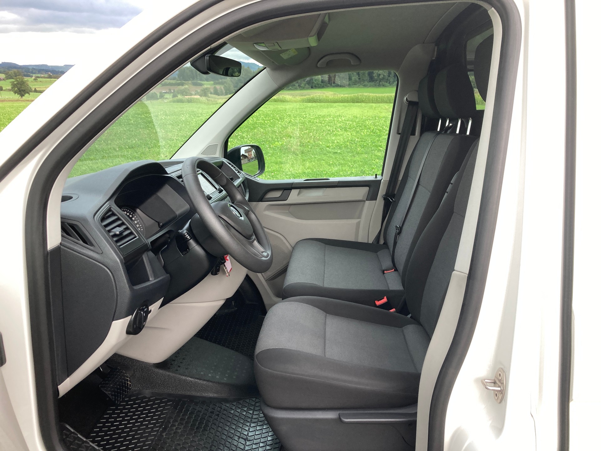 VW T6 2.0 TDI 4Motion DSG-image-8