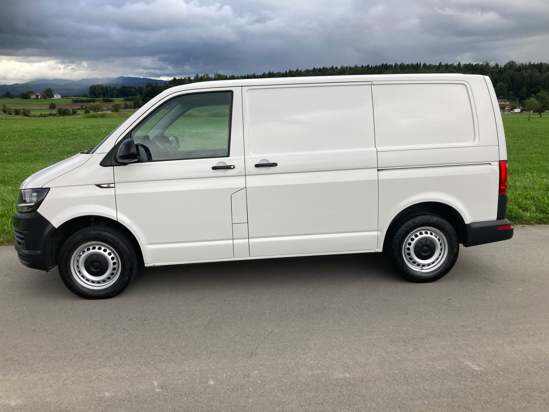 VW T6 2.0 TDI 4Motion DSG-image-4