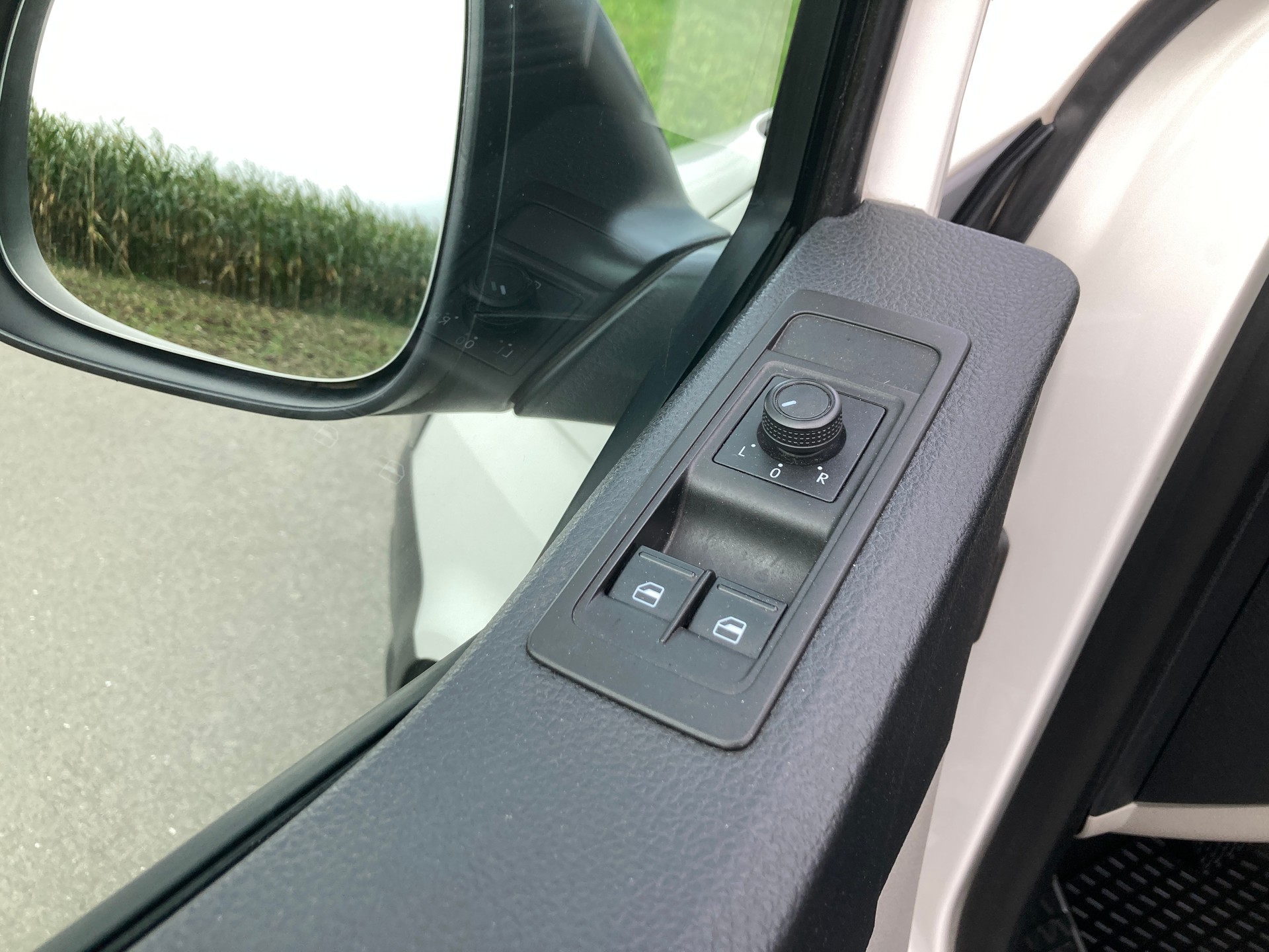 VW T6 2.0 TDI 4Motion DSG-image-9