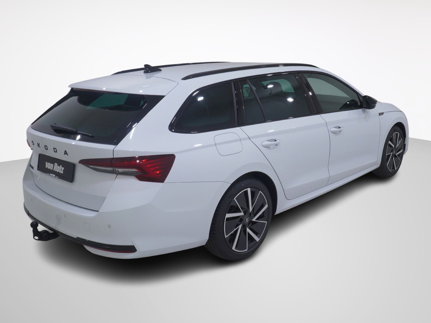 SKODA Octavia 2.0 TSI SportLine 4x4 DSG-image-4