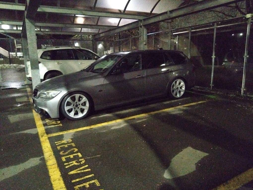 BMW 335-image-3