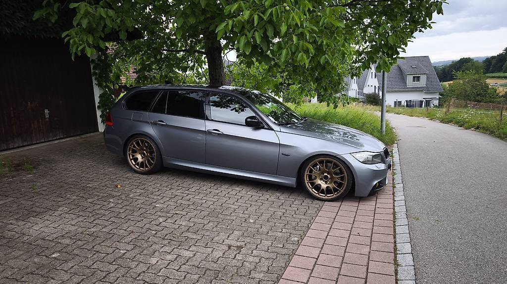 BMW 335-image-0