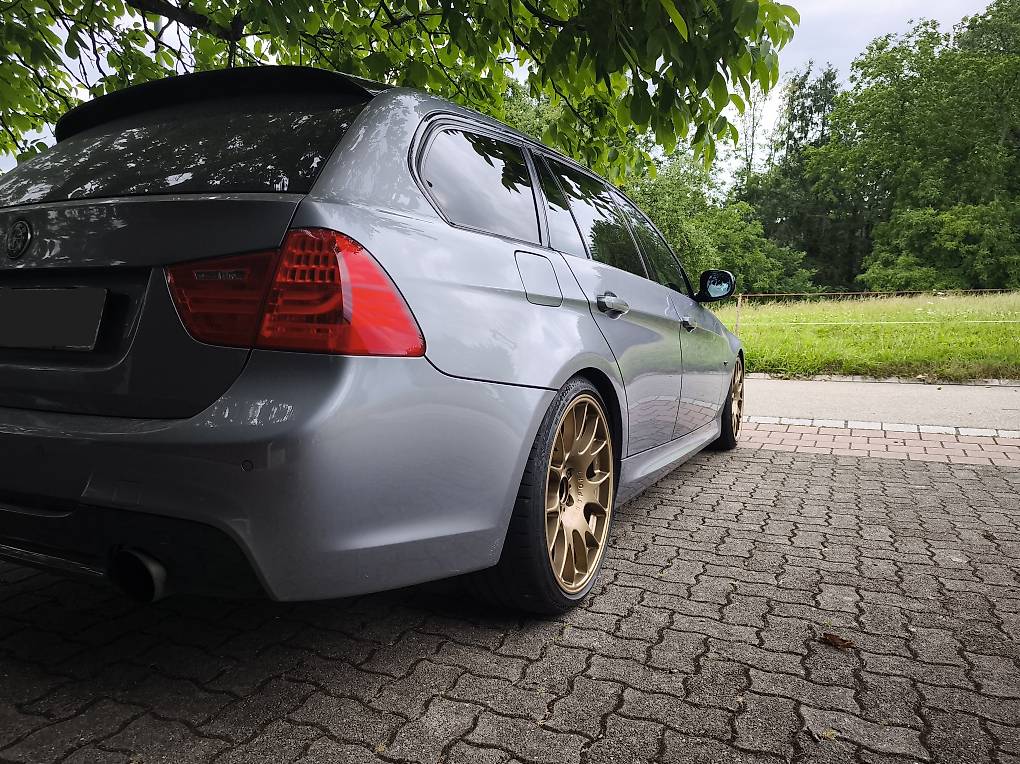 BMW 335-image-1