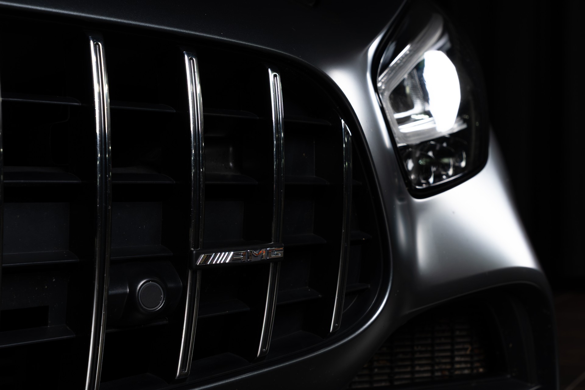 MERCEDES-BENZ AMG GT C Roadster Speedshift DCT-image-12