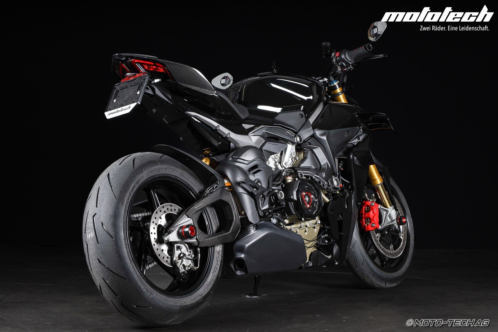 DUCATI Streetfighter V4 S-showroom-element-2