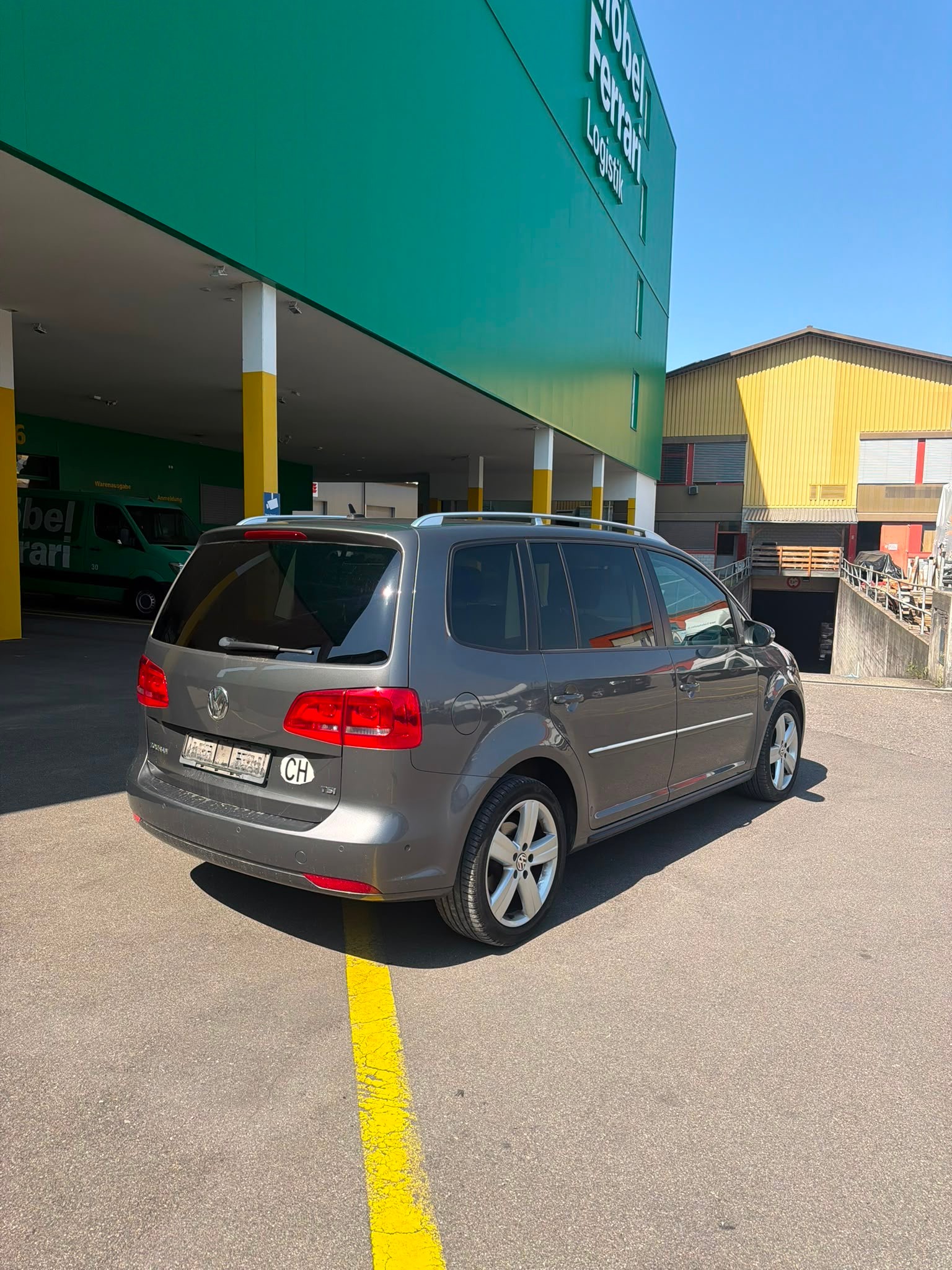 VW Touran 1.4 TSI Team DSG-image-6