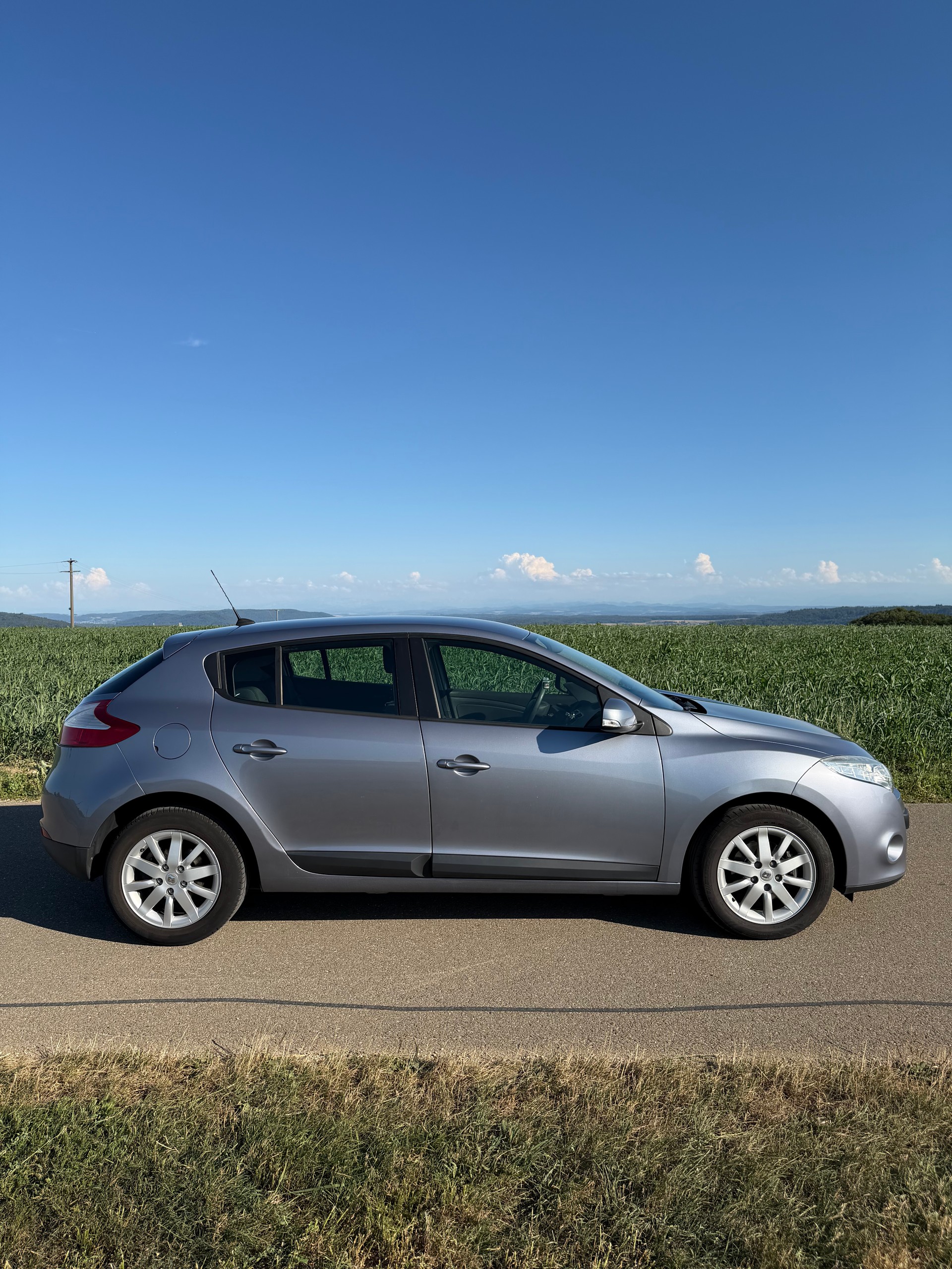 RENAULT 2.0 16V Dynamique CVT-image-1